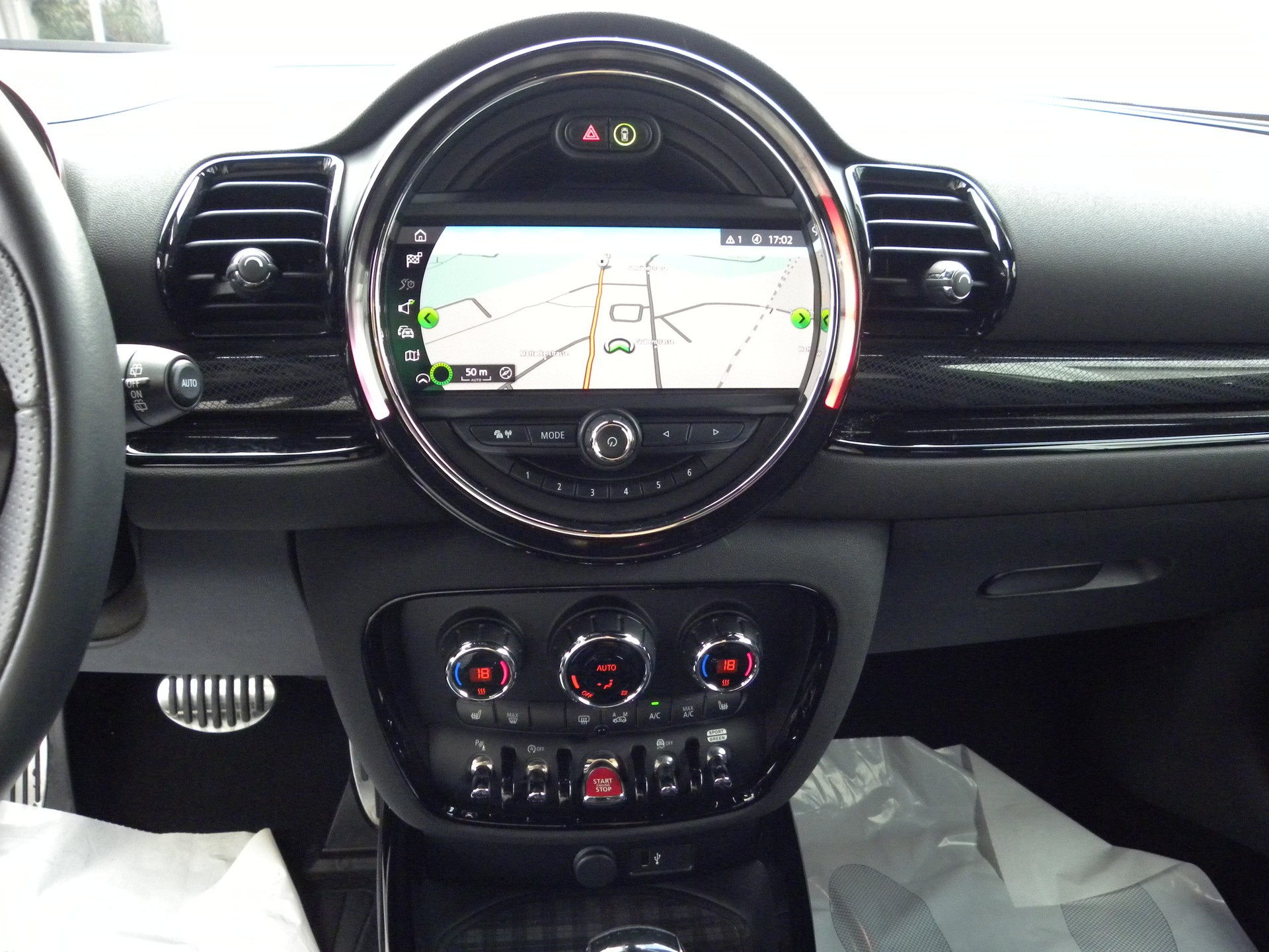 MINI Clubman Cooper John Cooper Works ALL4 Steptronic-image-10