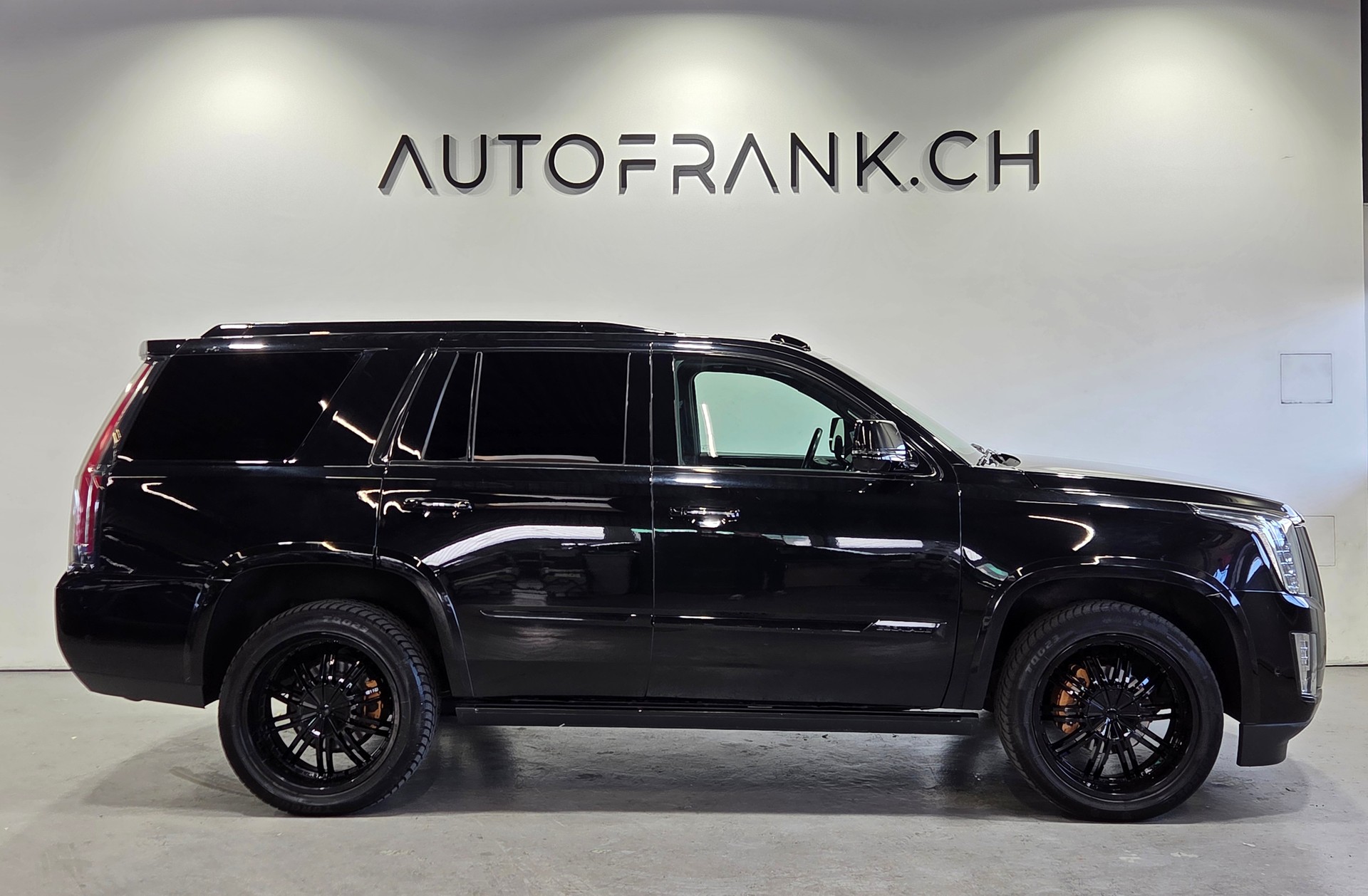 CADILLAC Escalade 6.2 V8 Platinum-image-1