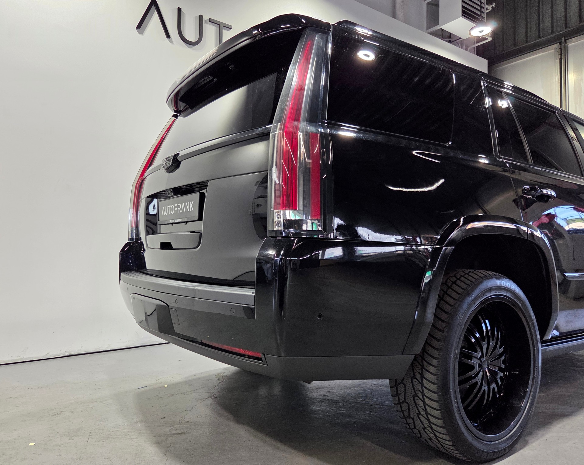 CADILLAC Escalade 6.2 V8 Platinum-image-10