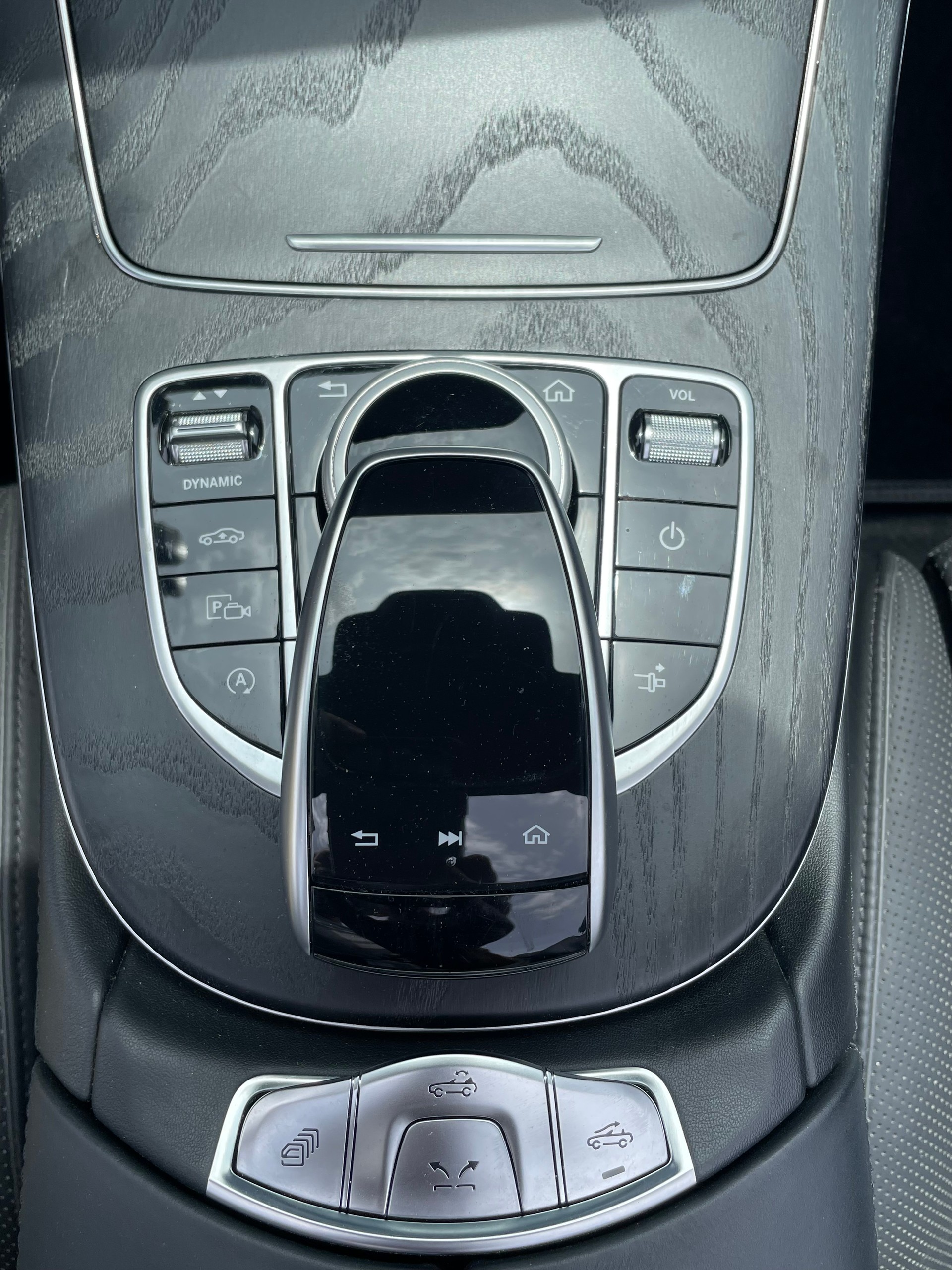 MERCEDES-BENZ E 400 Cabriolet AMG Line 4 Matic 9G-Tronic-image-16