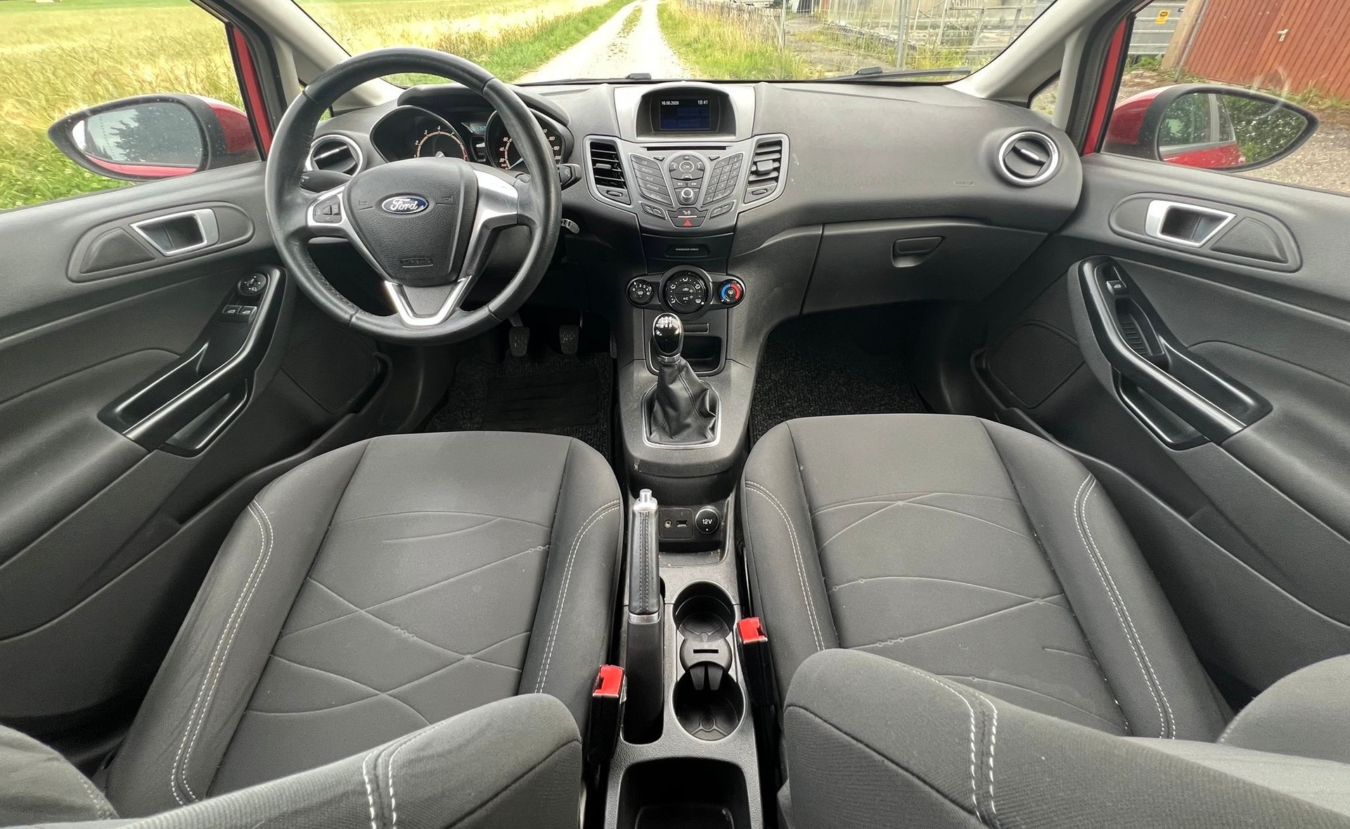 FORD Fiesta 1.0 SCTi Trend-image-10