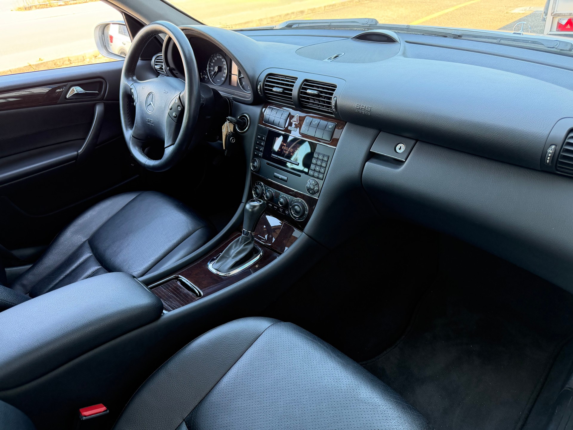 MERCEDES-BENZ C 240 Elégance 4Matic Automatic-image-7