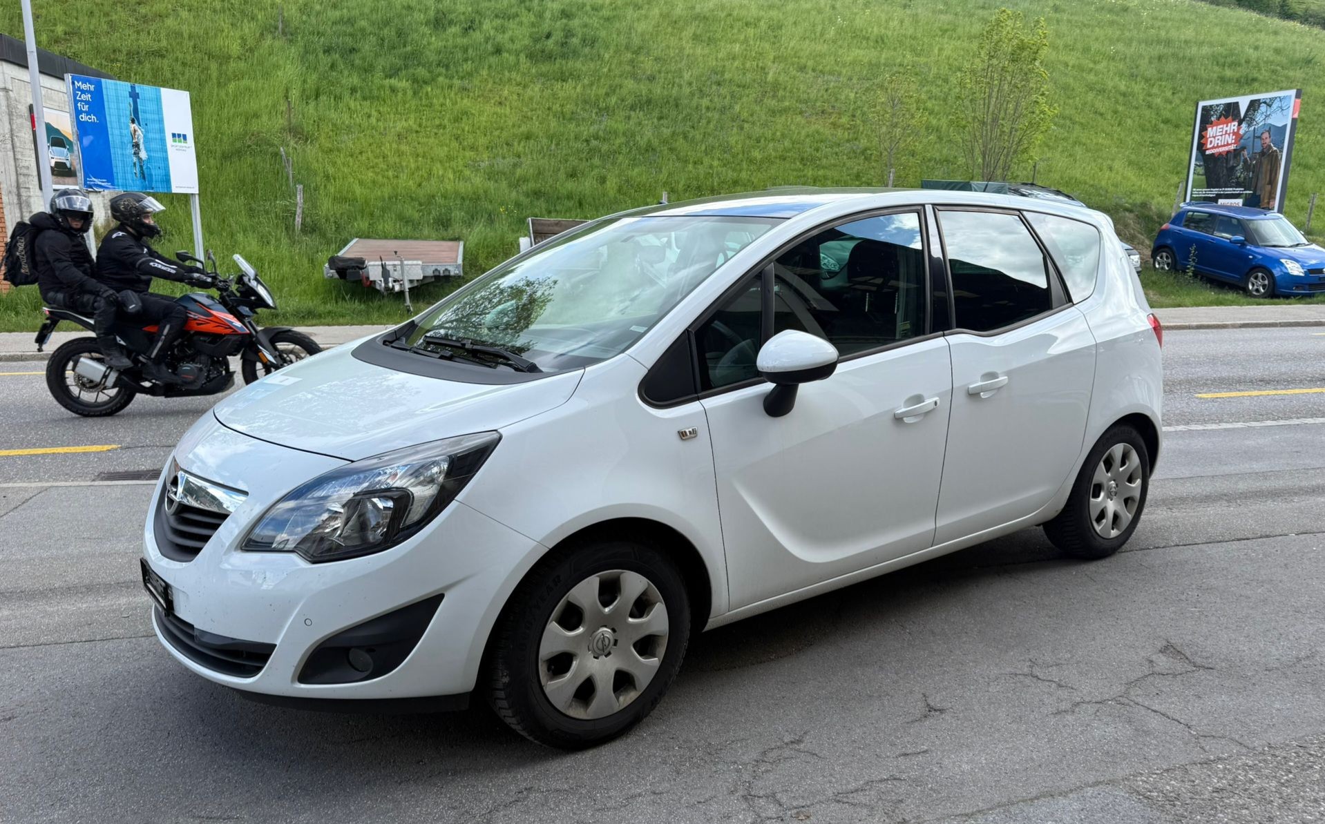 OPEL Meriva 1.4 Turbo Enjoy-image-3