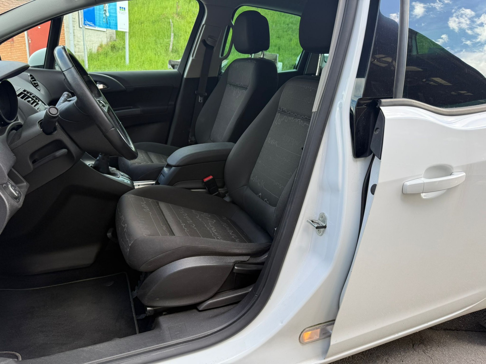 OPEL Meriva 1.4 Turbo Enjoy-image-10