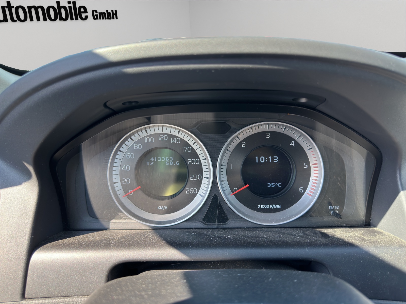 VOLVO XC60 D4 AWD Momentum Geartronic-image-17