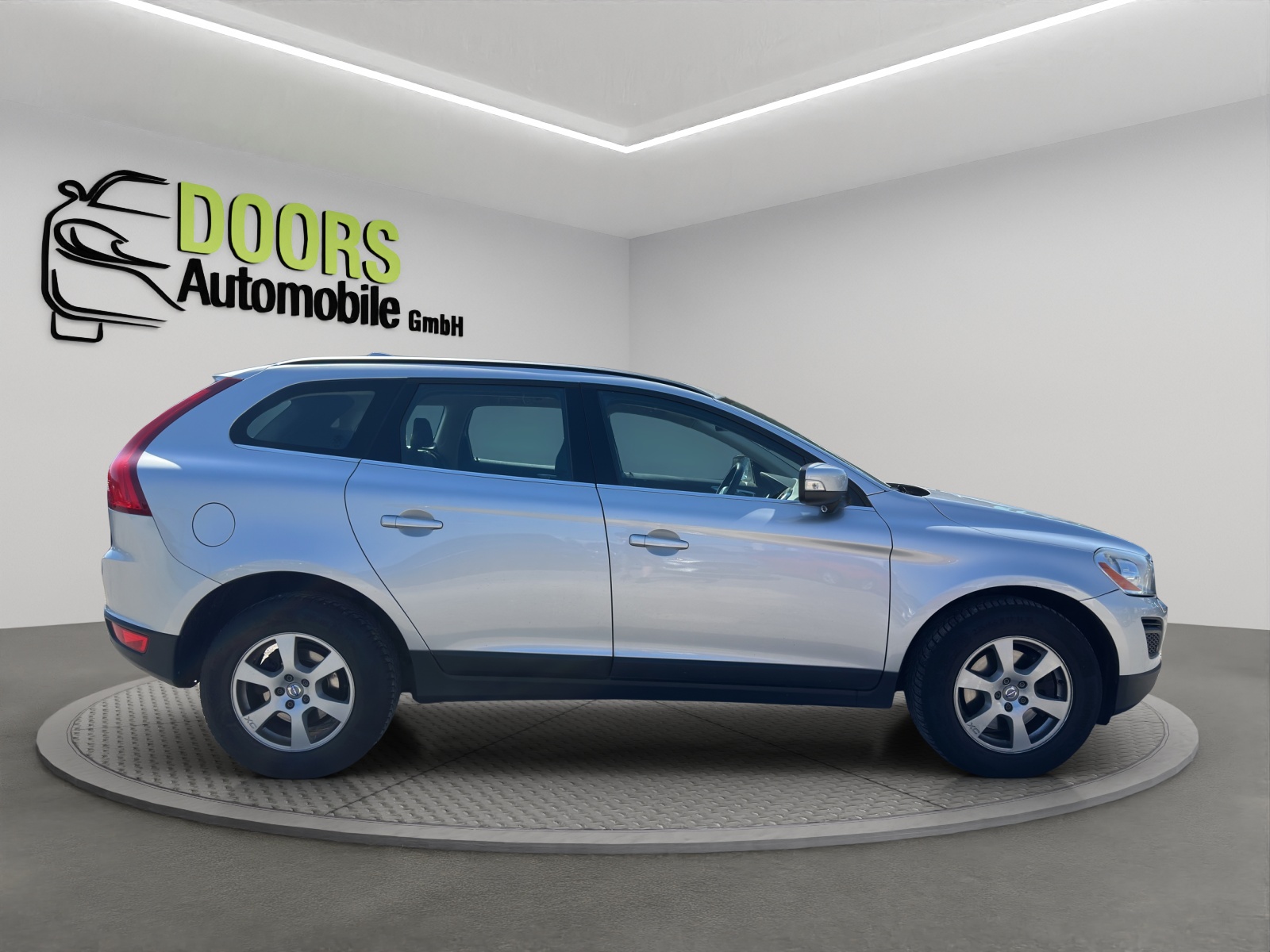 VOLVO XC60 D4 AWD Momentum Geartronic-image-7