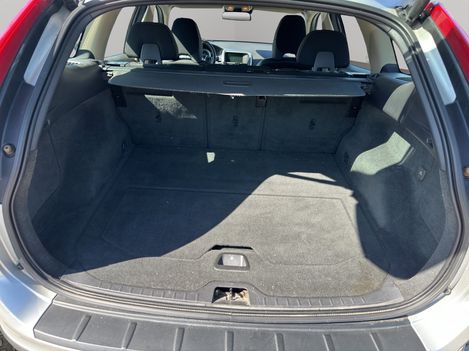 VOLVO XC60 D4 AWD Momentum Geartronic-image-15