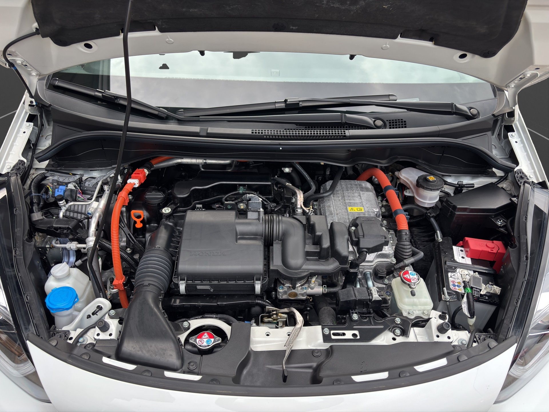 HONDA Jazz 1.5i-MMD Elegance E-CVT-image-13