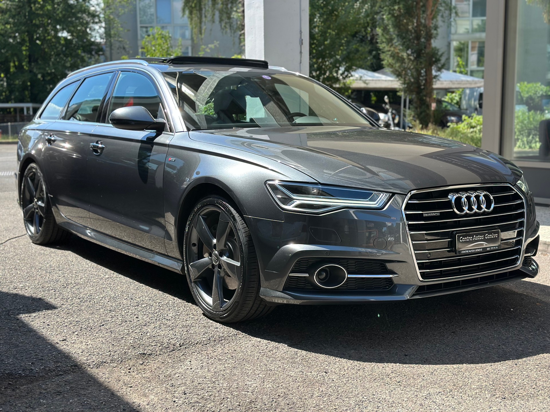 AUDI A6 Avant 2.0 TFSI quattro S-tronic-image-2