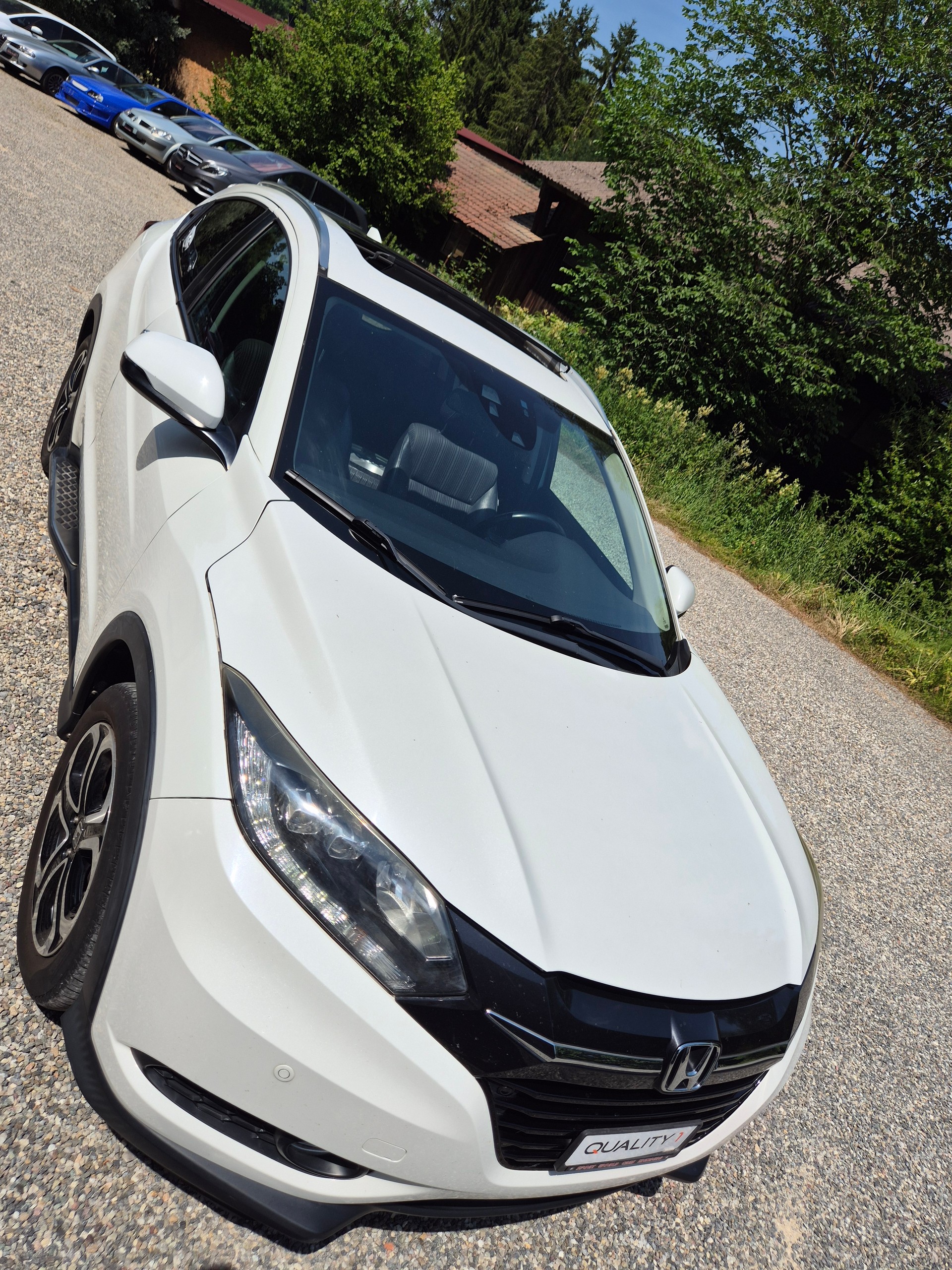 HONDA HR-V 1.6i-DTEC Executive-image-18