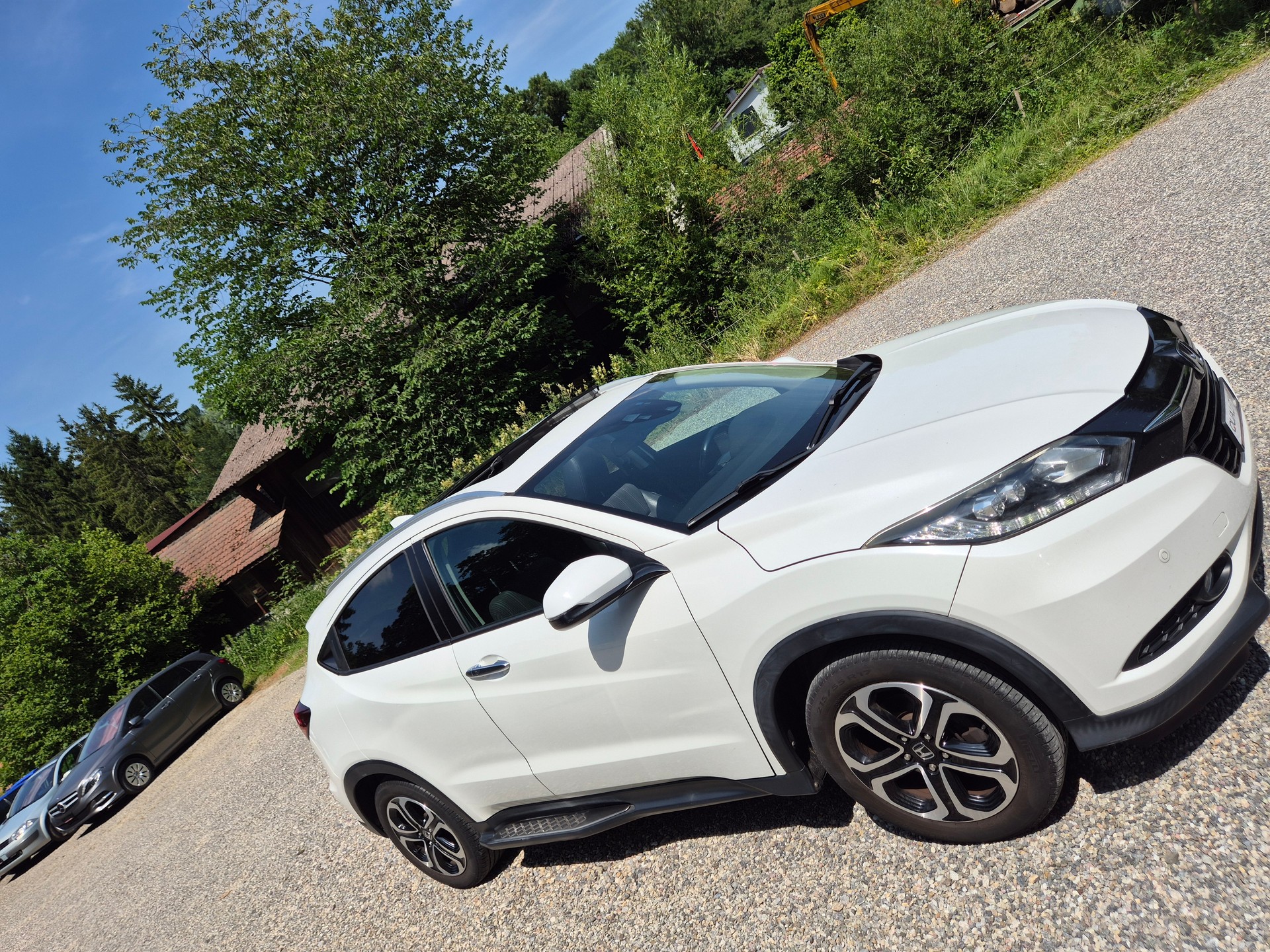 HONDA HR-V 1.6i-DTEC Executive-image-2