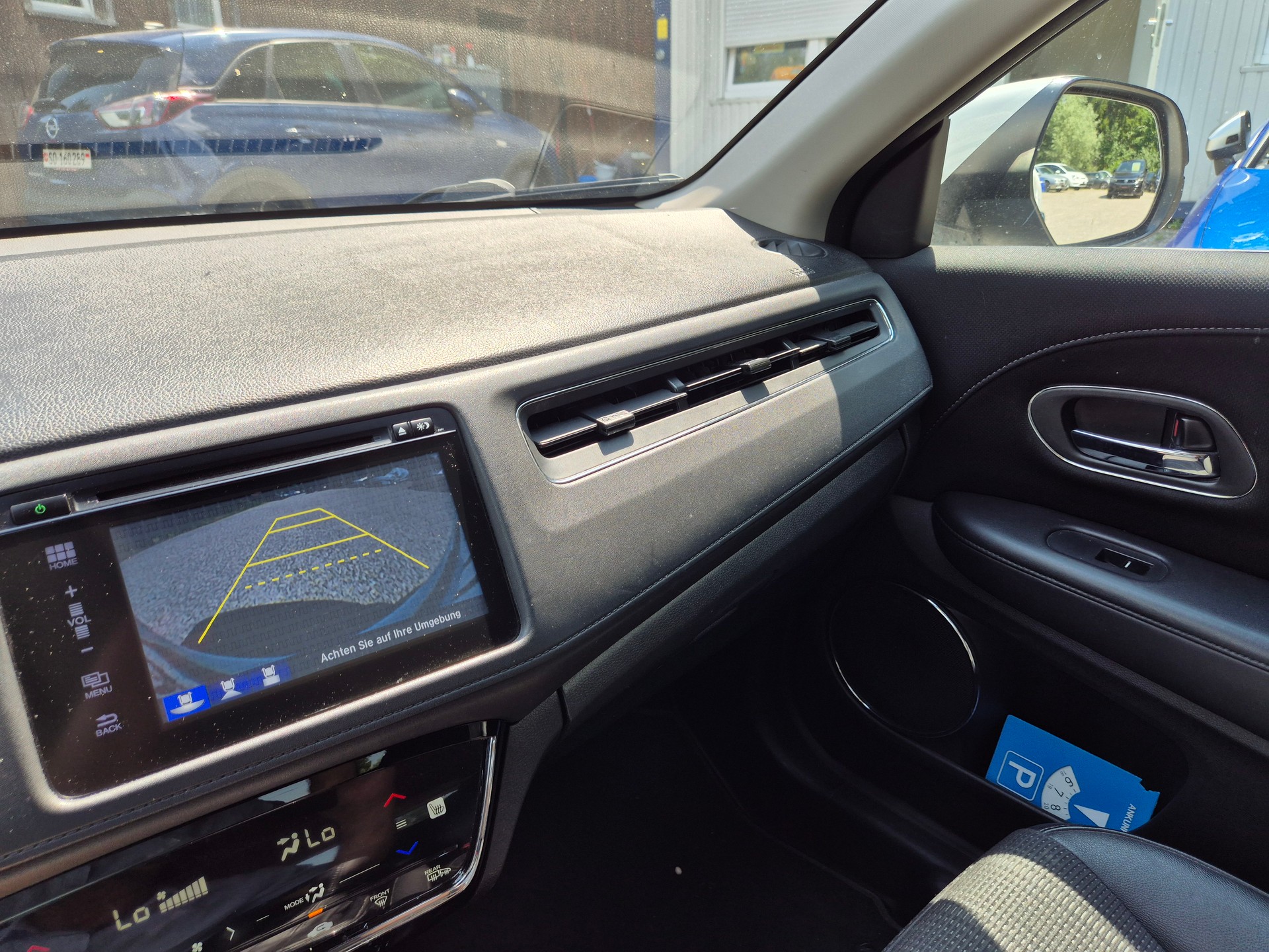 HONDA HR-V 1.6i-DTEC Executive-image-17