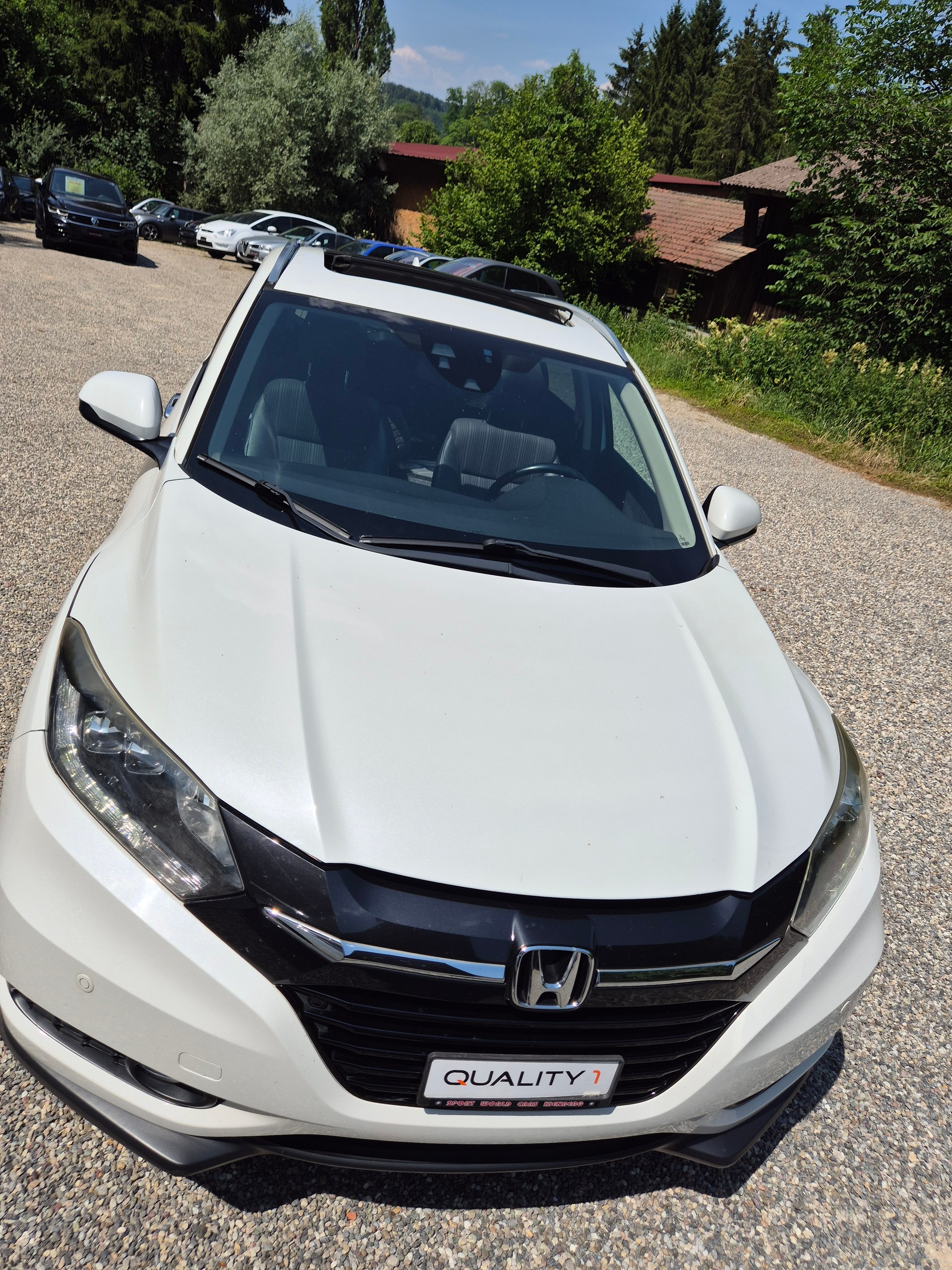 HONDA HR-V 1.6i-DTEC Executive-image-0