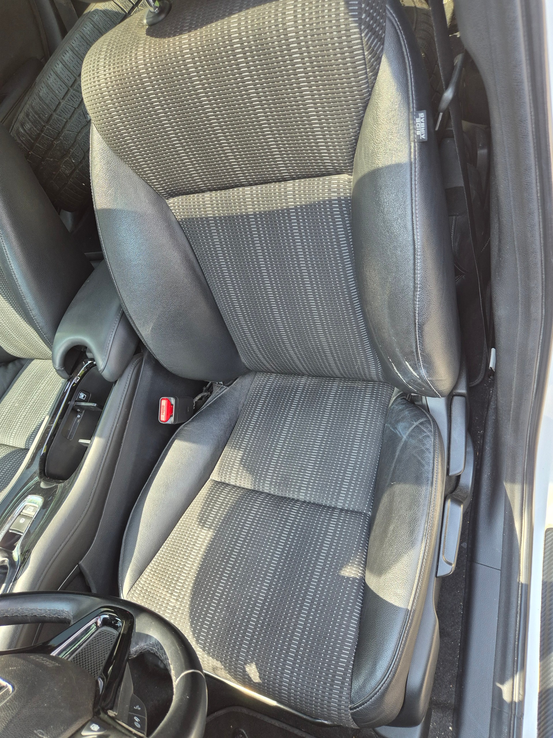 HONDA HR-V 1.6i-DTEC Executive-image-15