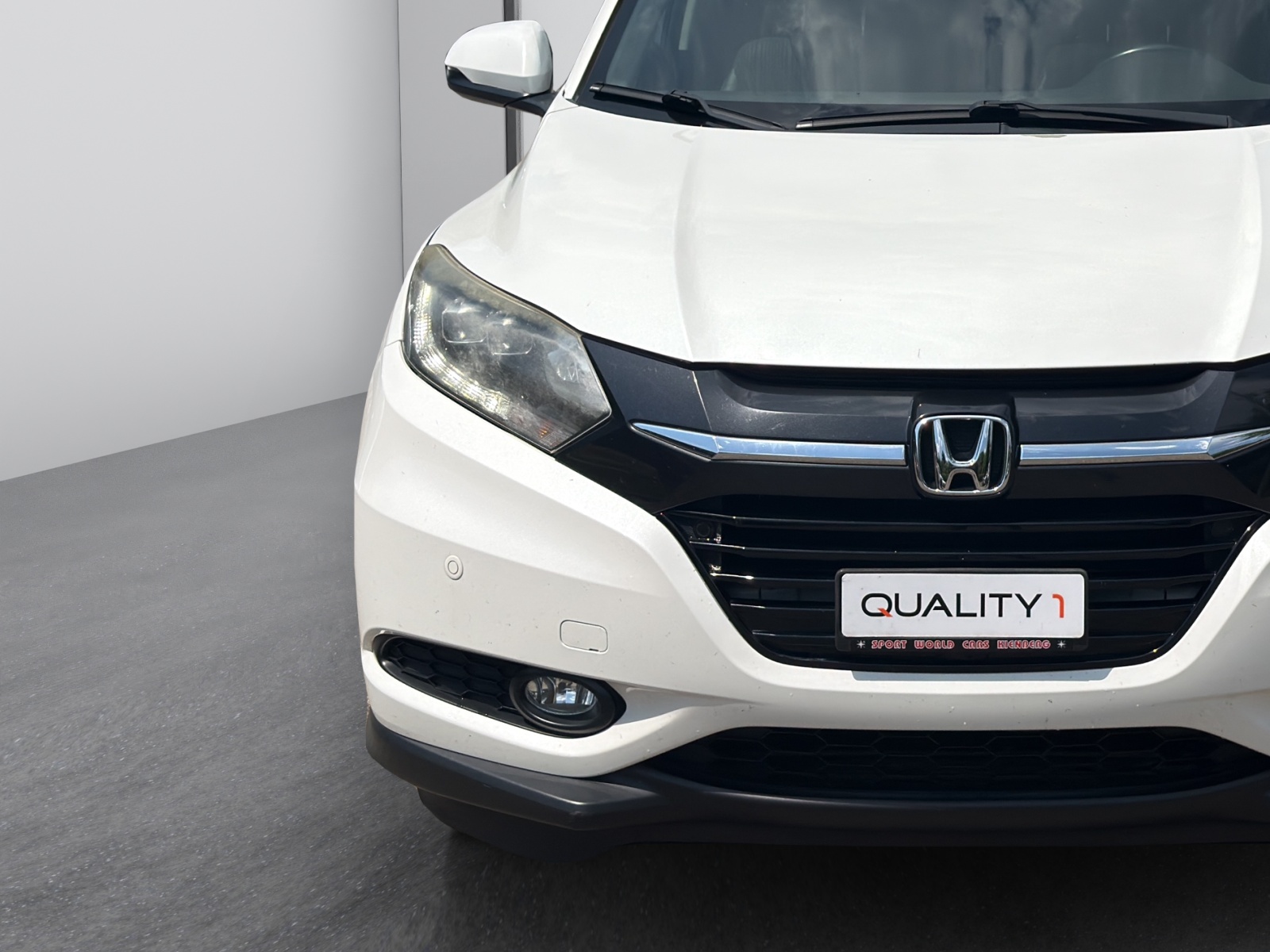HONDA HR-V 1.6i-DTEC Executive-image-6