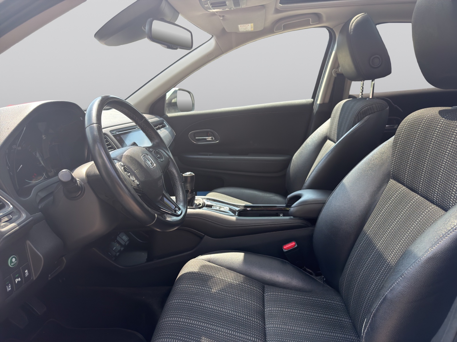 HONDA HR-V 1.6i-DTEC Executive-image-10