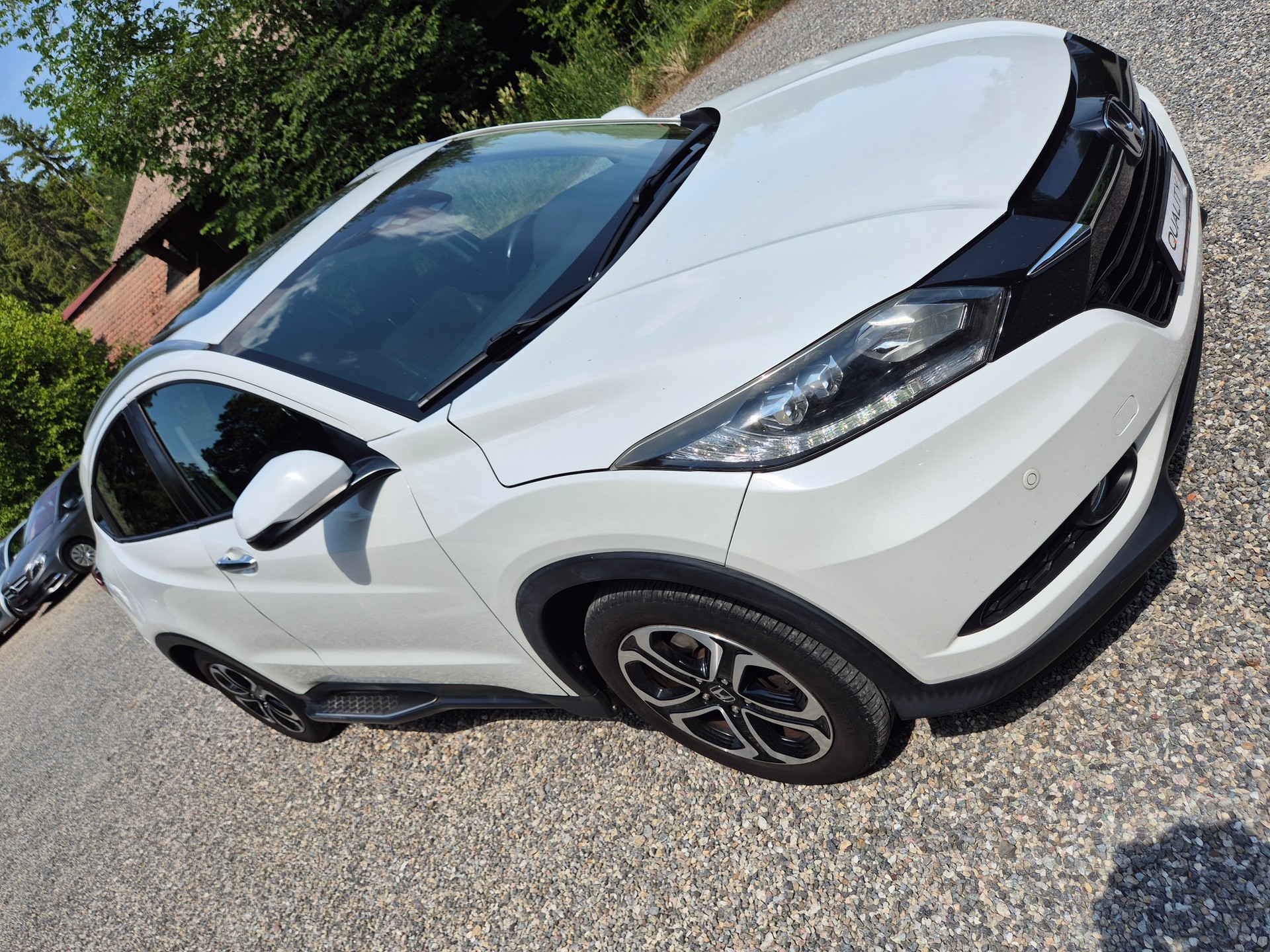 HONDA HR-V 1.6i-DTEC Executive-image-23