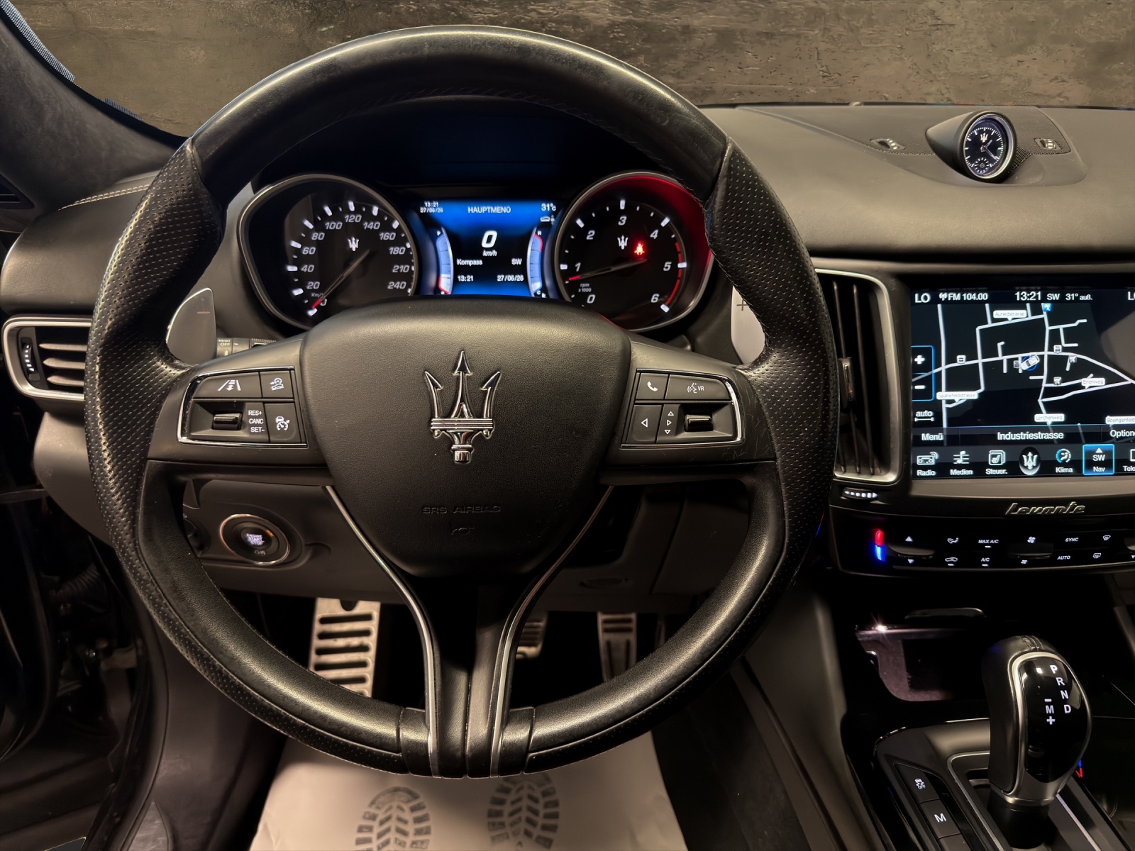 MASERATI Levante D 3.0 V6 GranSport Automatica-image-9