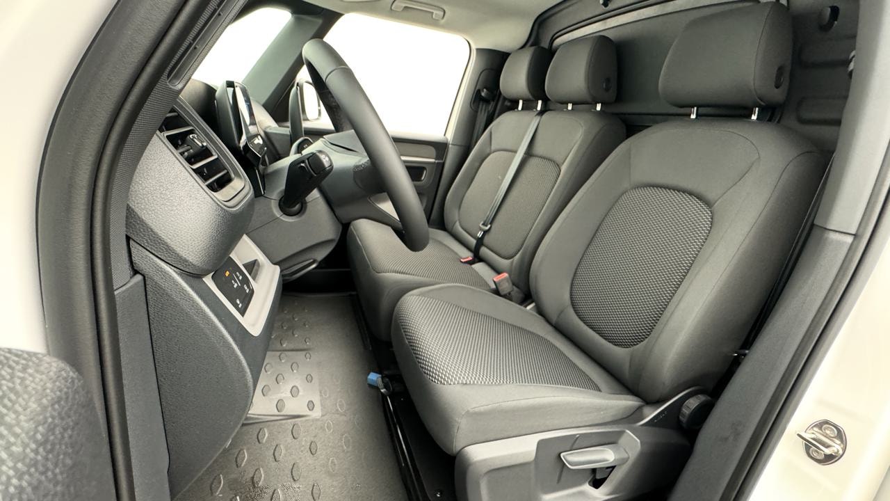 VW ID. Buzz Cargo Pro-image-4