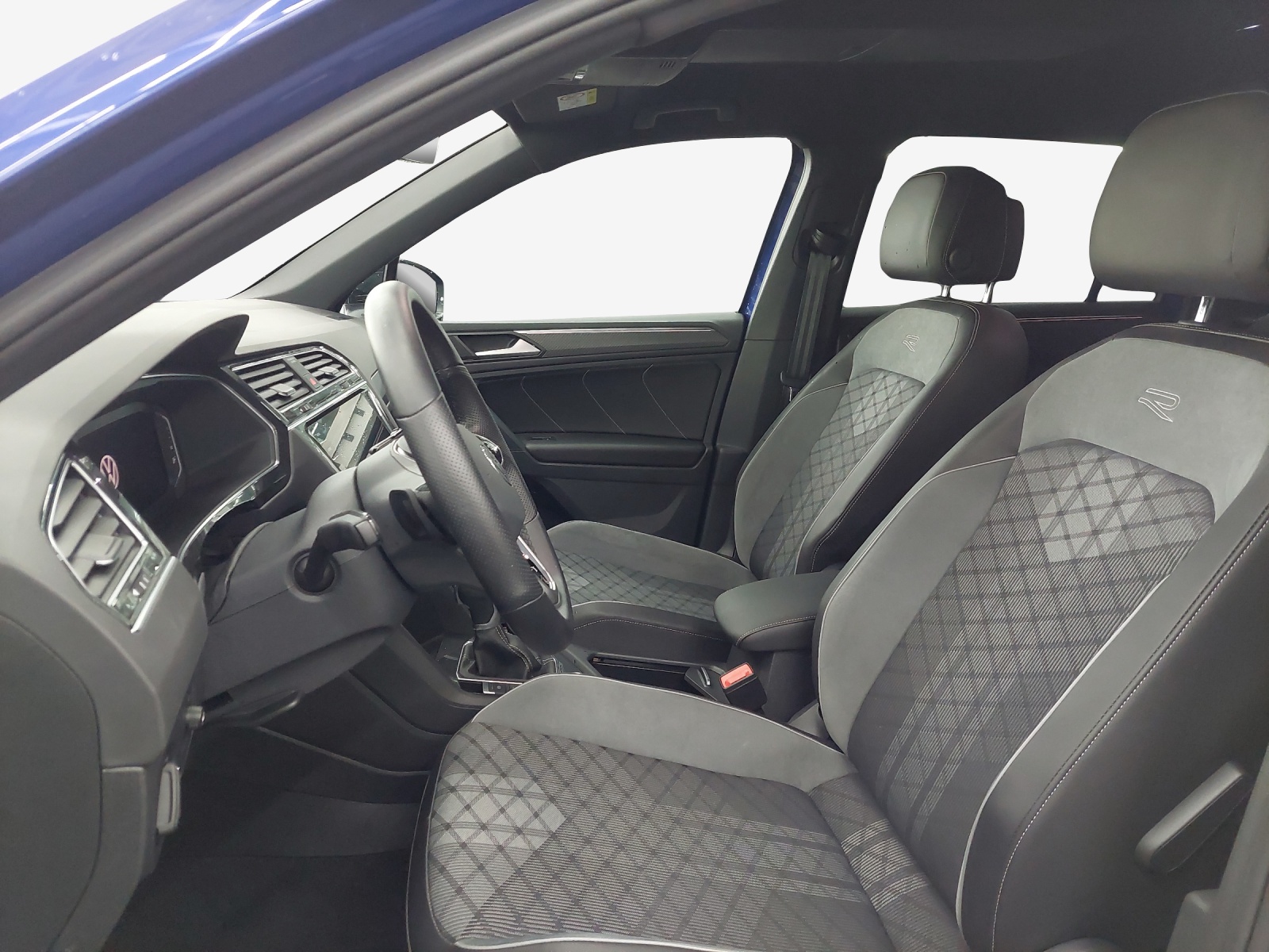 VW Tiguan 2.0 TDI SCR R-Line 4Motion DSG-image-10