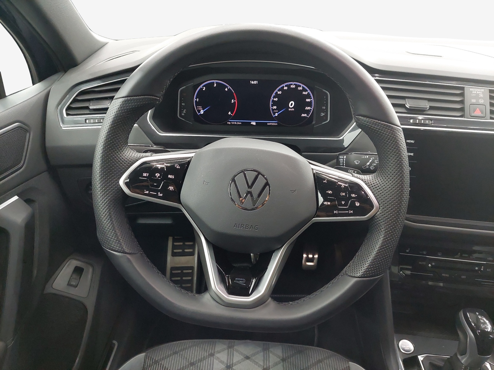 VW Tiguan 2.0 TDI SCR R-Line 4Motion DSG-image-8