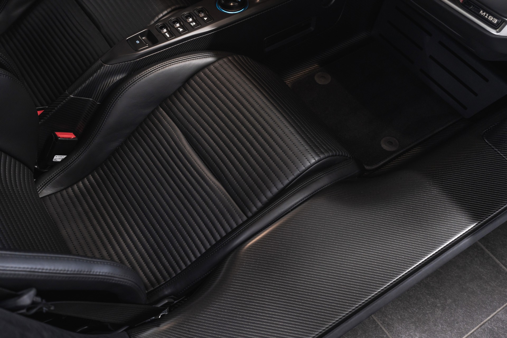 FORD GT / Swiss Car / 1 Owner / Like new-image-27