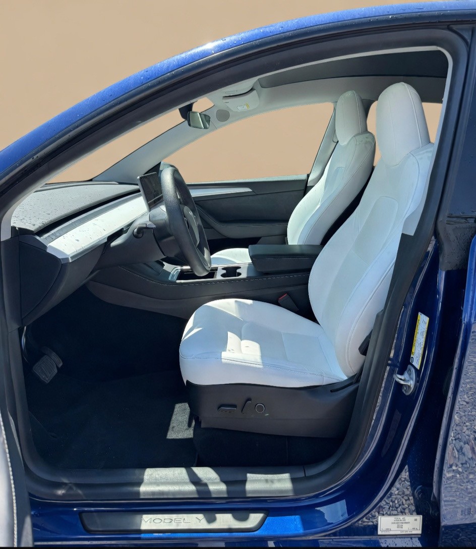 TESLA Model Y Long Range-image-7