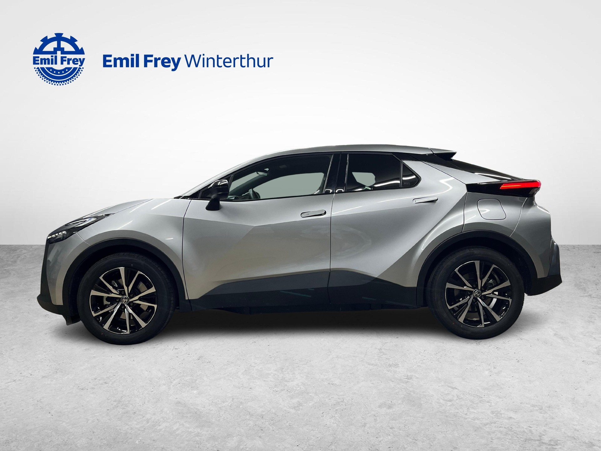 TOYOTA C-HR 2.0 PHEV Swiss Edition-showroom-element-1