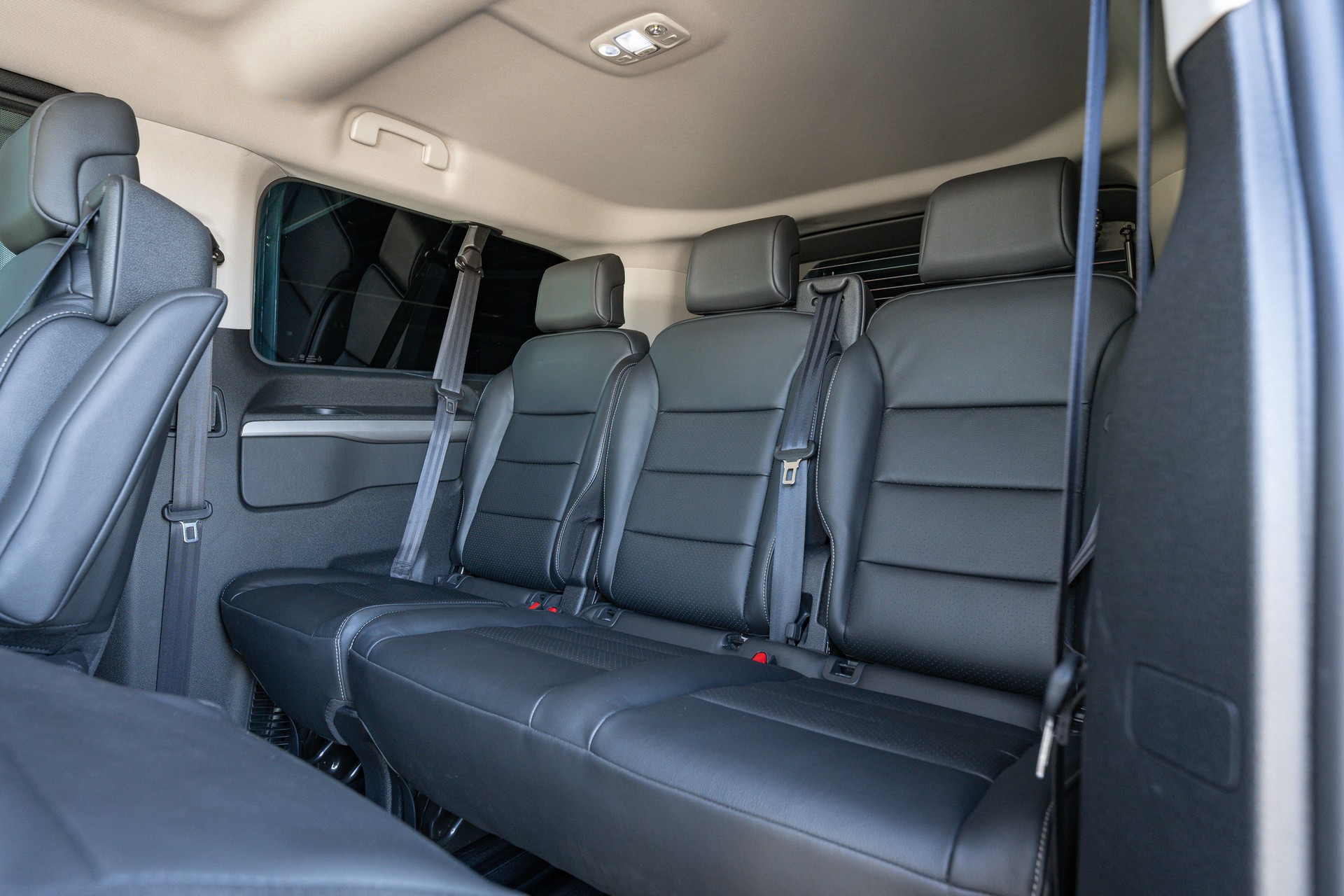 TOYOTA Proace Verso 2.0 D-4D Lounge Long Aut.-image-12