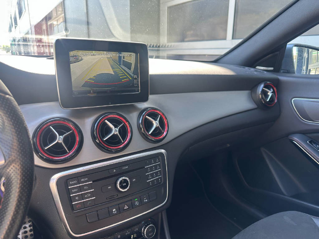 MERCEDES-BENZ CLA 45 AMG 4m Limousine - CH-image-8