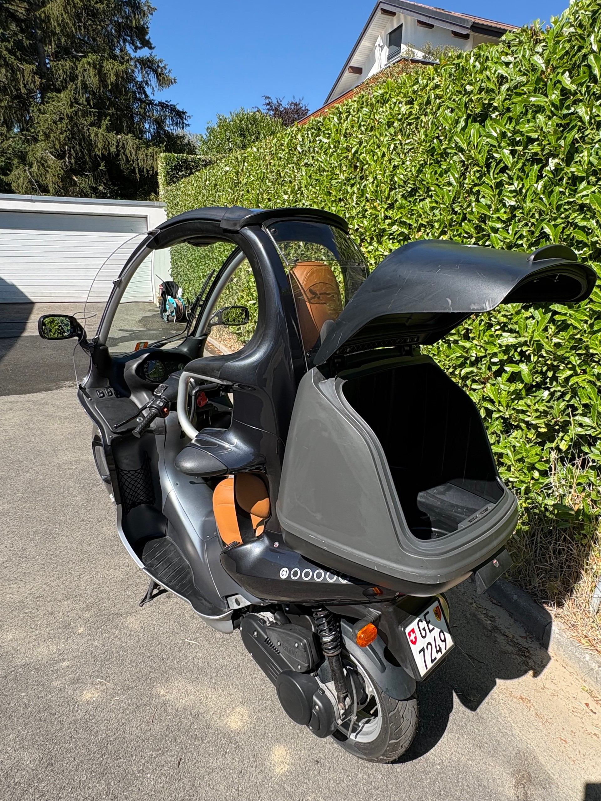 BMW C1 Executive-image-8