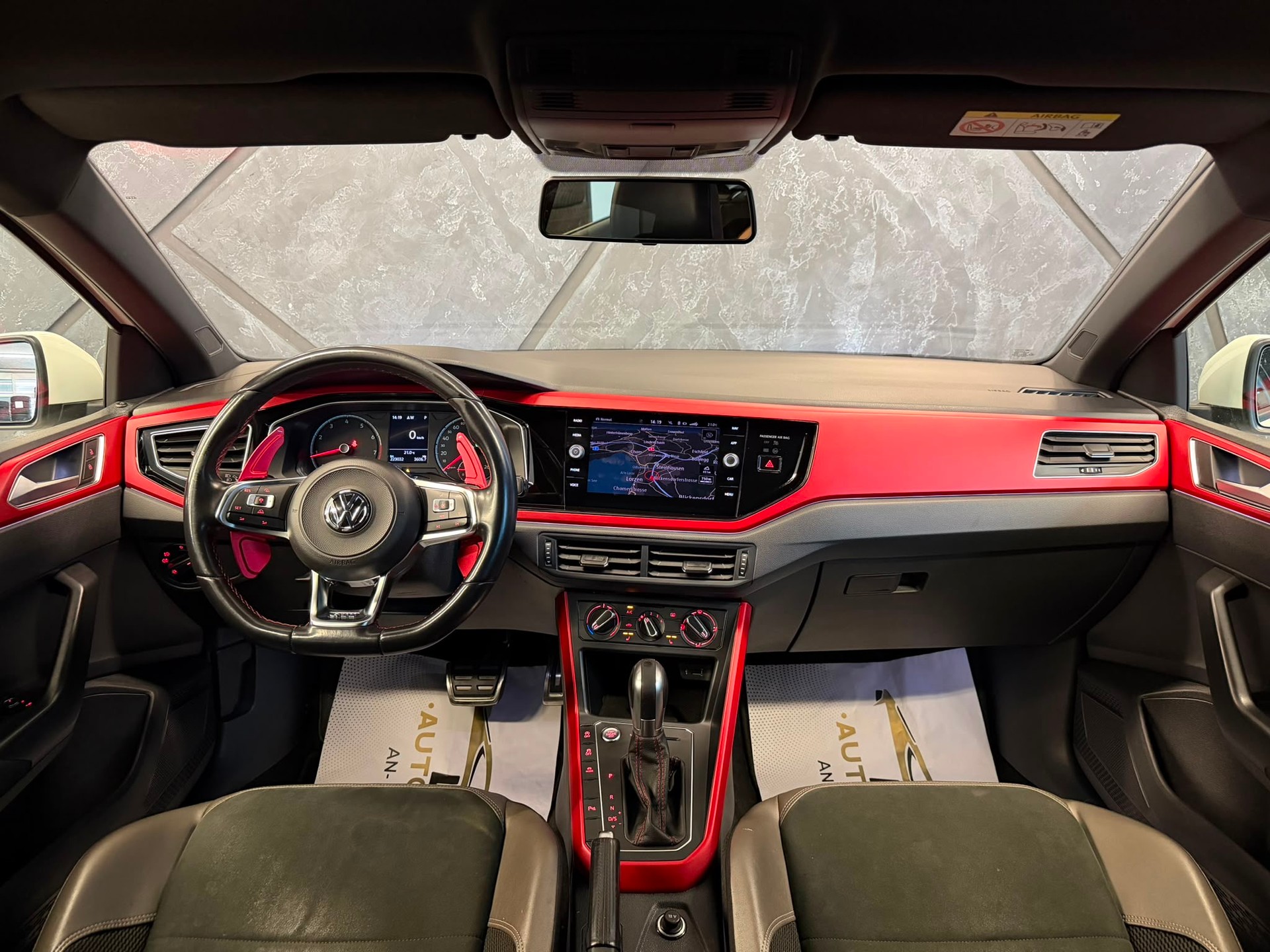 VW Polo 2.0 TSI GTI DSG-image-7