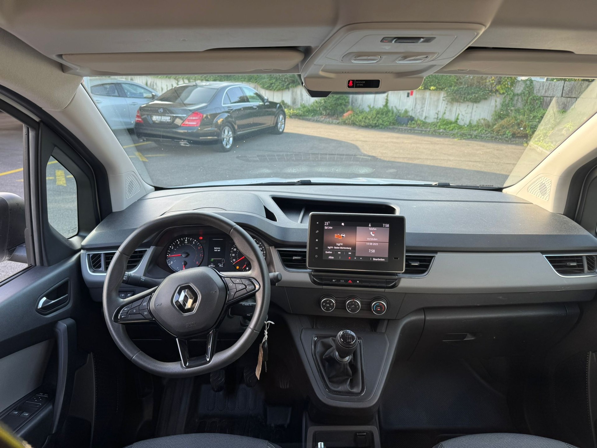 RENAULT Kangoo Van 1.3TCe OPEN SESAME 100 PF Extra-image-11