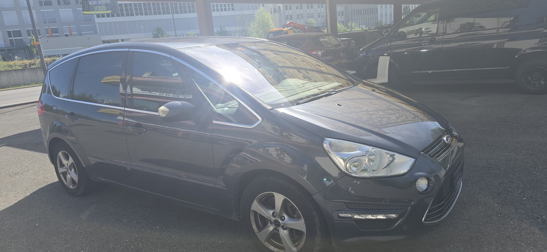 FORD S-Max 2.0 SCTi TitaniumS PowerShift-image-2