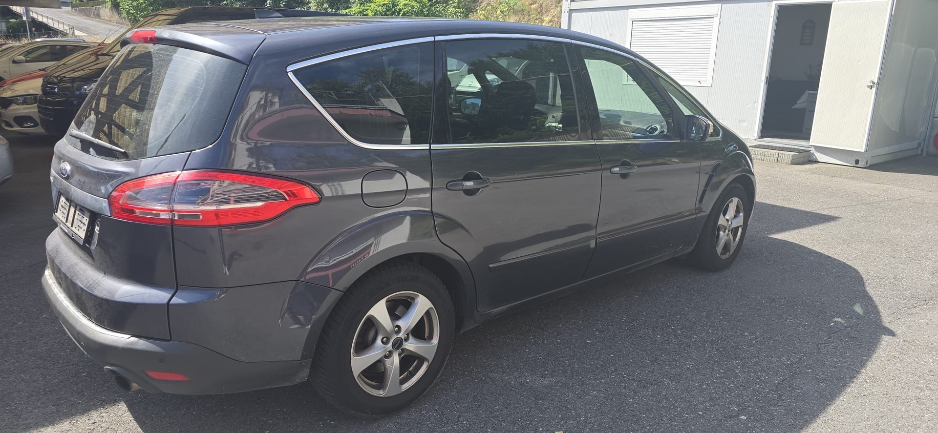 FORD S-Max 2.0 SCTi TitaniumS PowerShift-image-4
