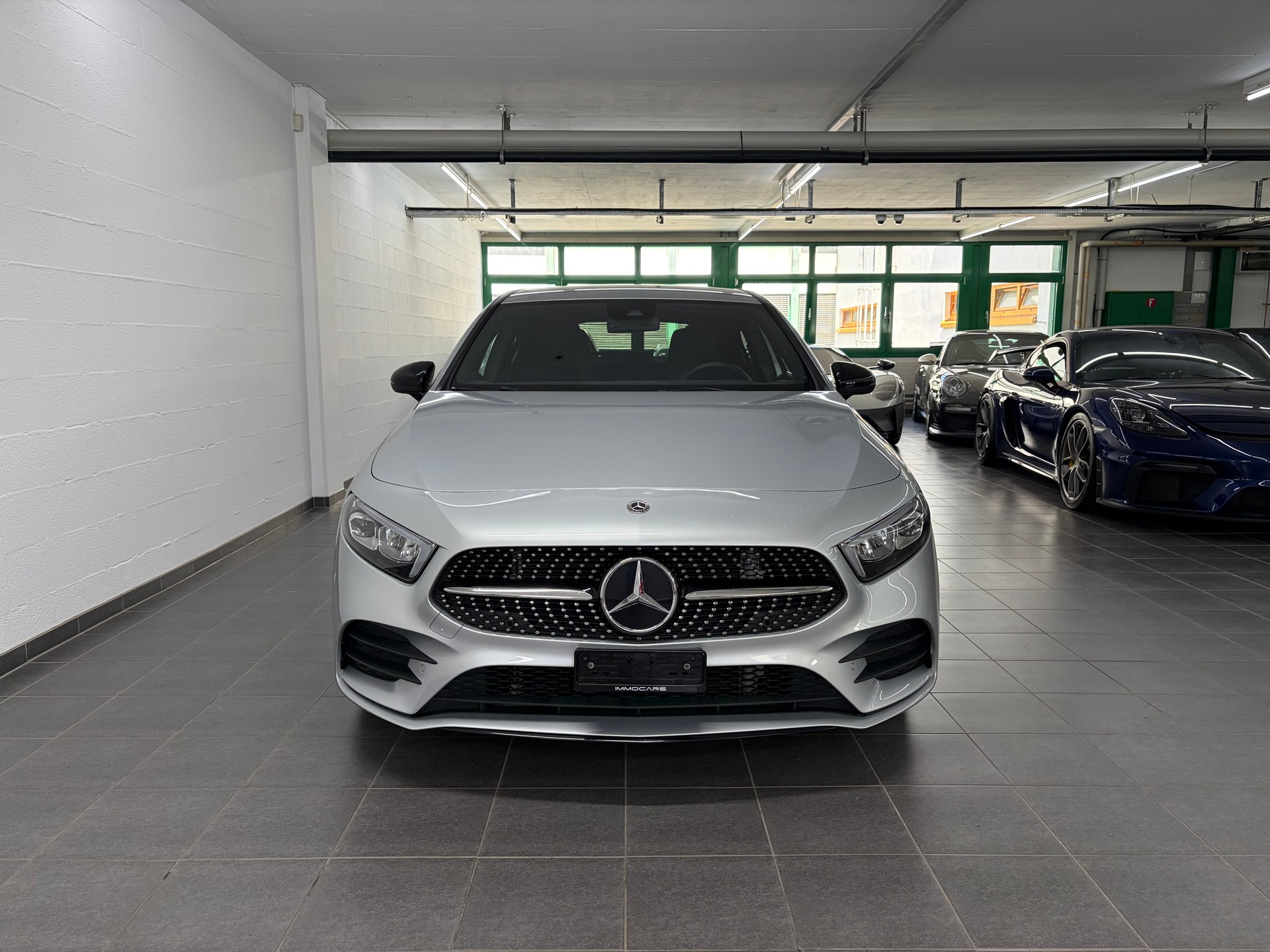 MERCEDES-BENZ A 220 AMG Line 7G-DCT-image-6