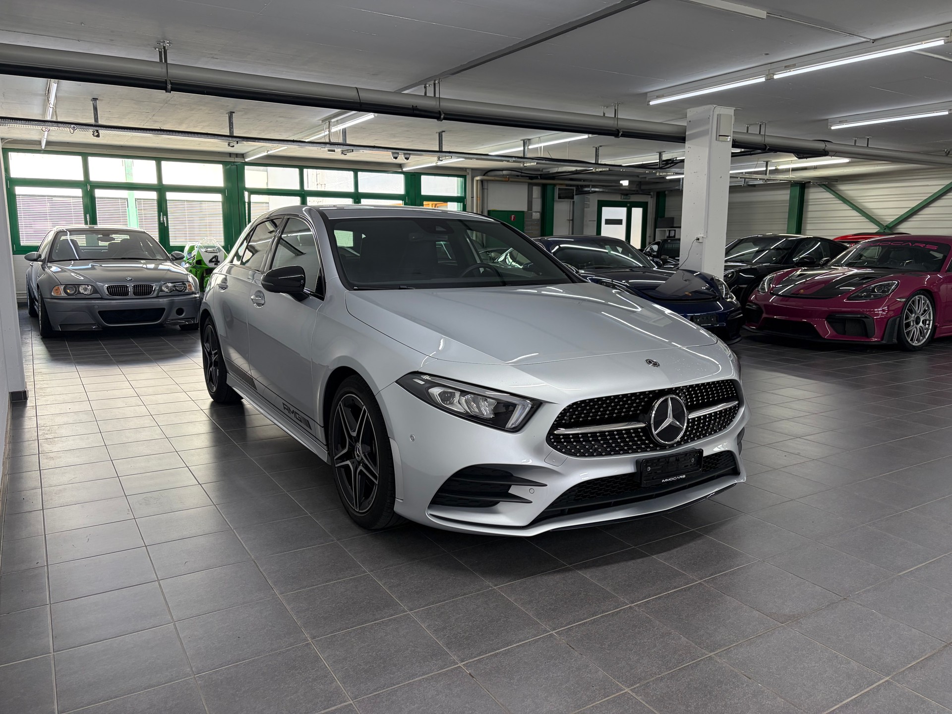 MERCEDES-BENZ A 220 AMG Line 7G-DCT-image-5