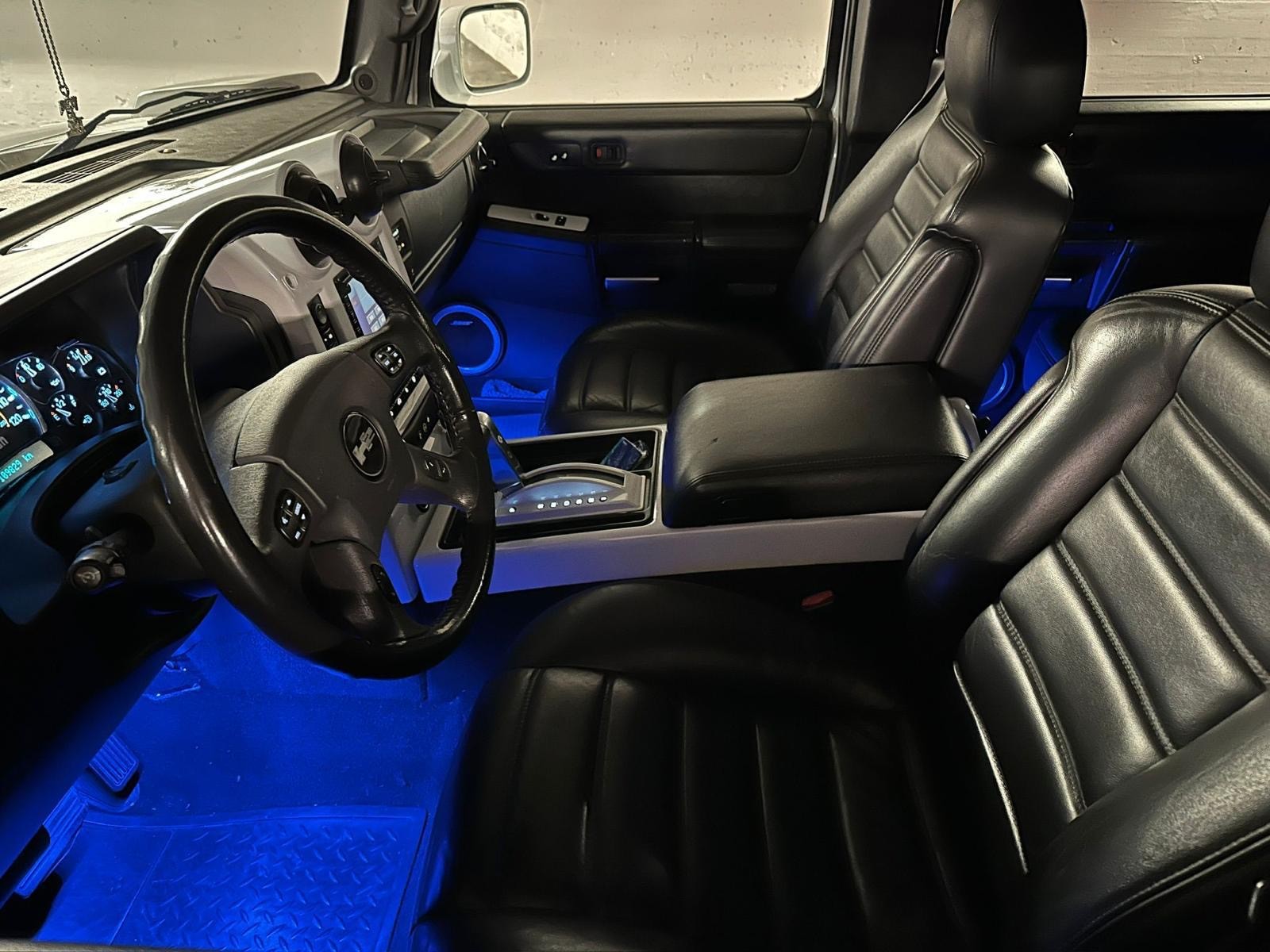 HUMMER H2 6.0 Luxury-image-9
