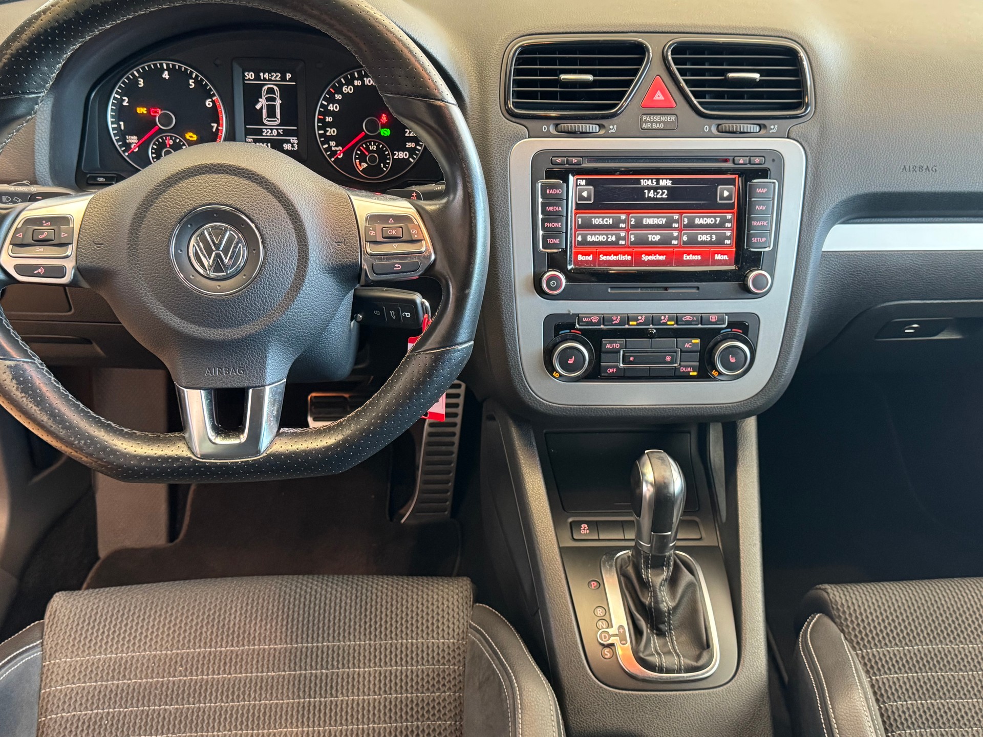 VW Scirocco 2.0 TSI Team DSG-image-5