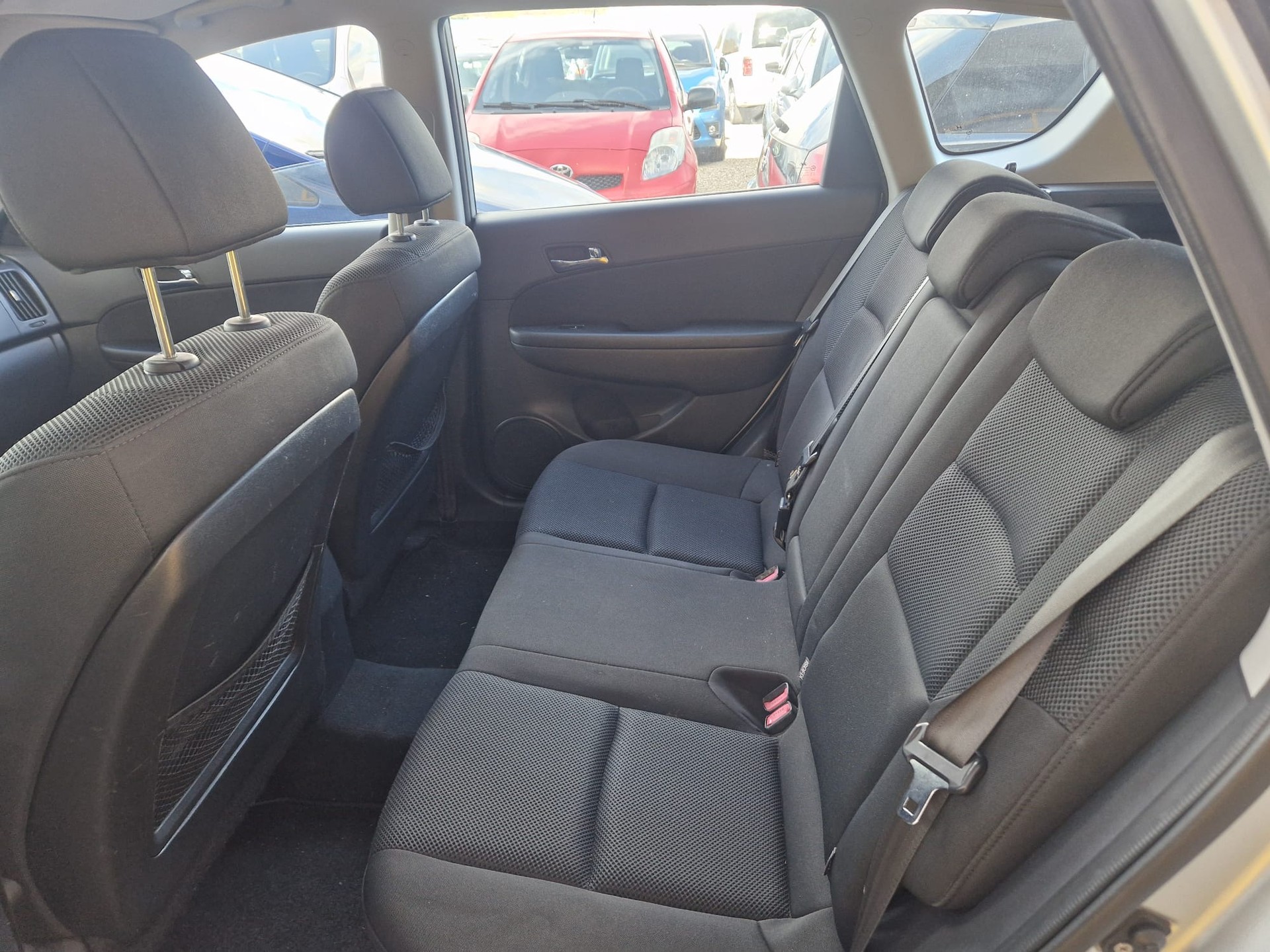 HYUNDAI i30 Wagon 1.6 CRDi Style Automatic-image-8