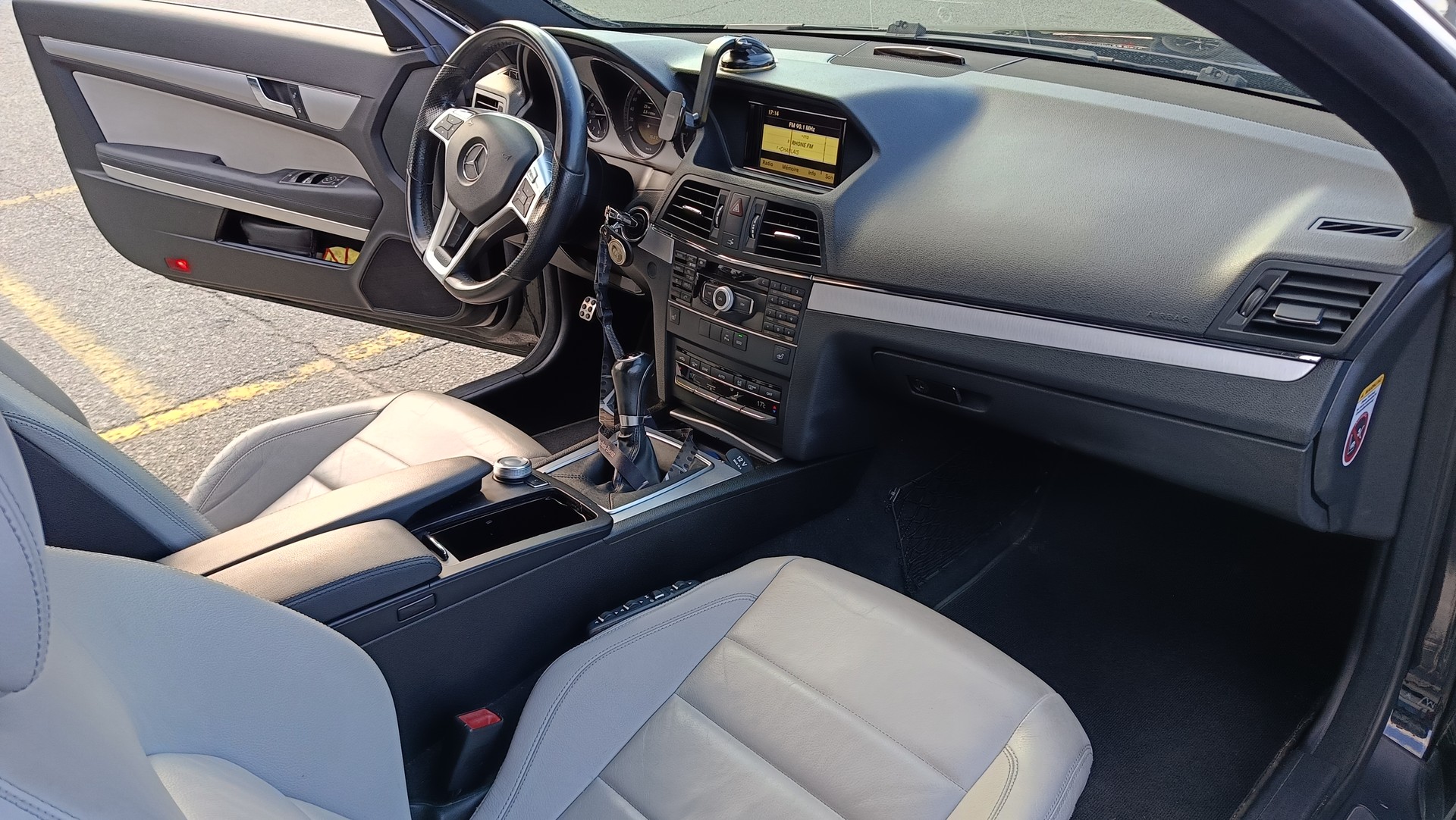 MERCEDES-BENZ E 220 CDI BlueEF Avantgarde-image-4