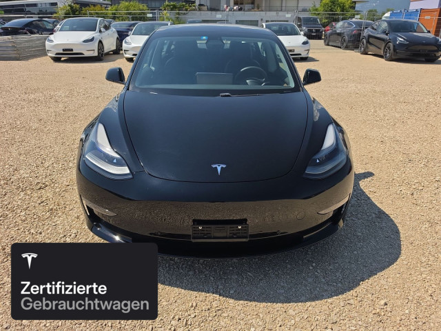 TESLA Model 3 Performance-image-1