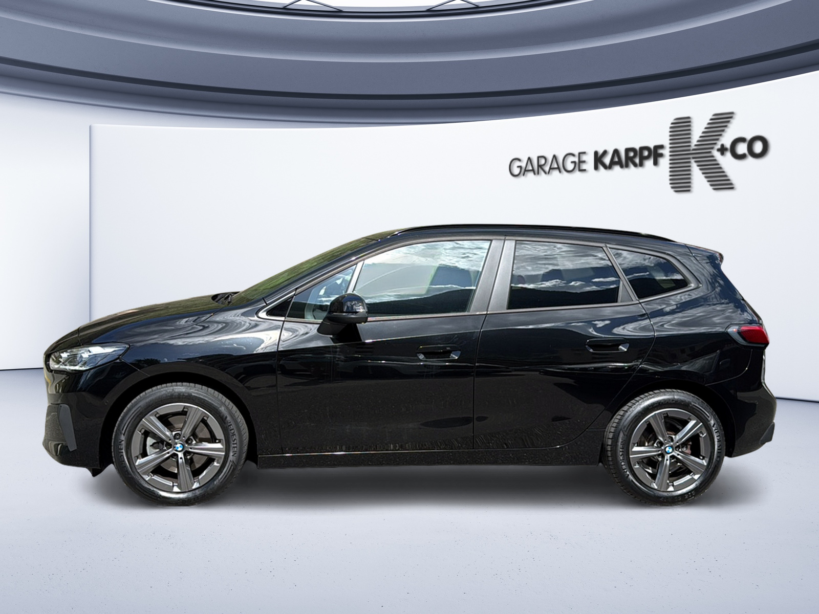 BMW 218i Active Tourer DKG-image-1