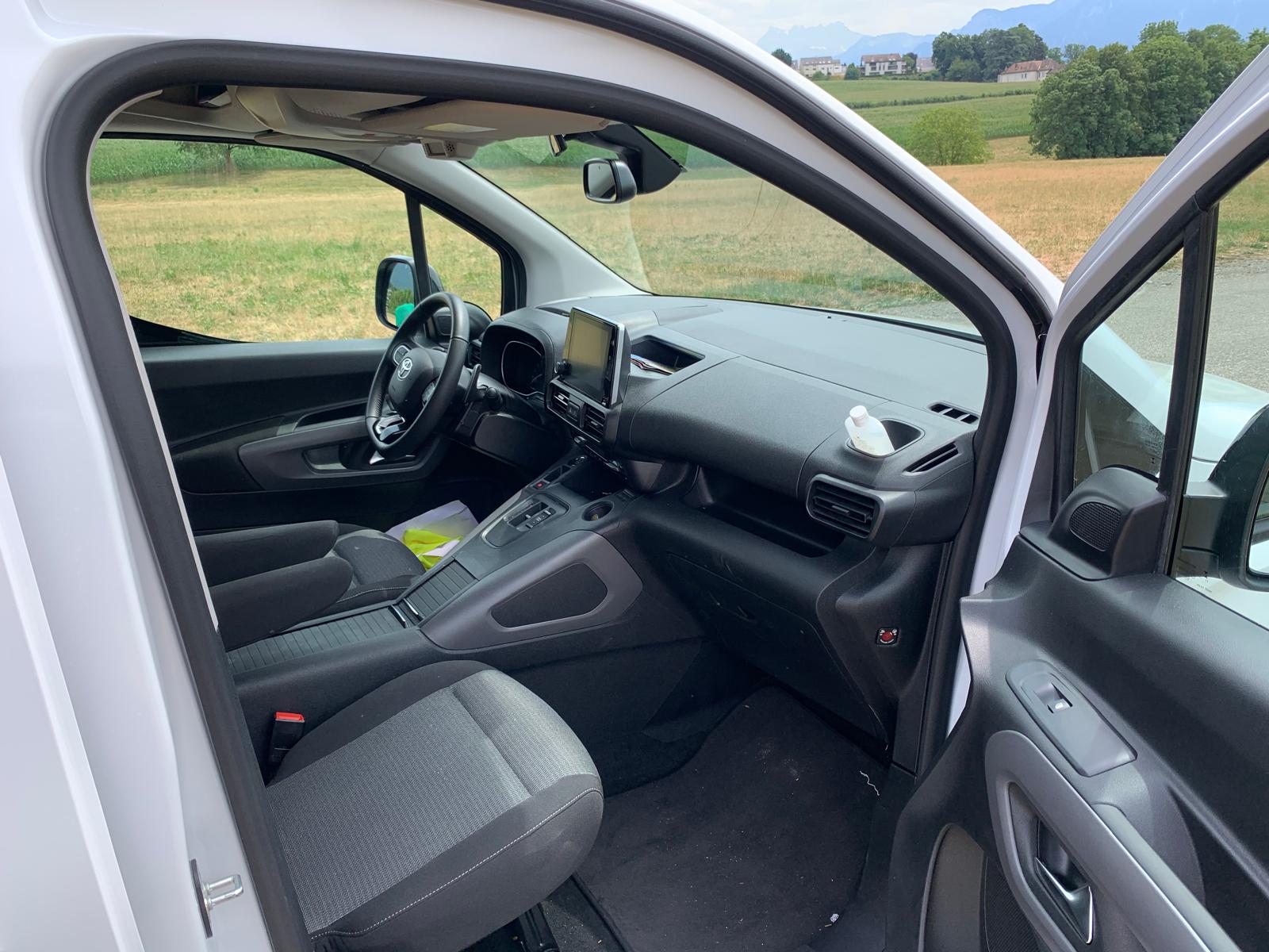 TOYOTA Proace City Verso 1.5 Trend Medium Automatik-image-3