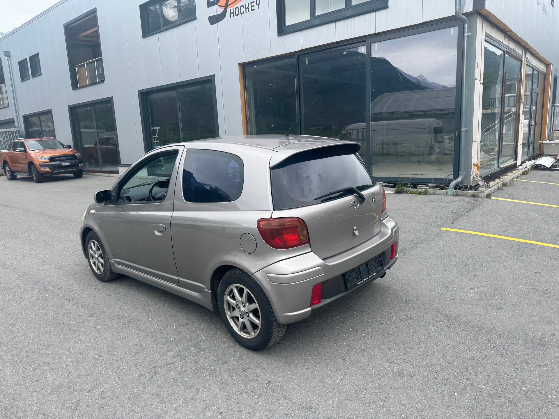 TOYOTA Yaris 1.5 TS-image-5