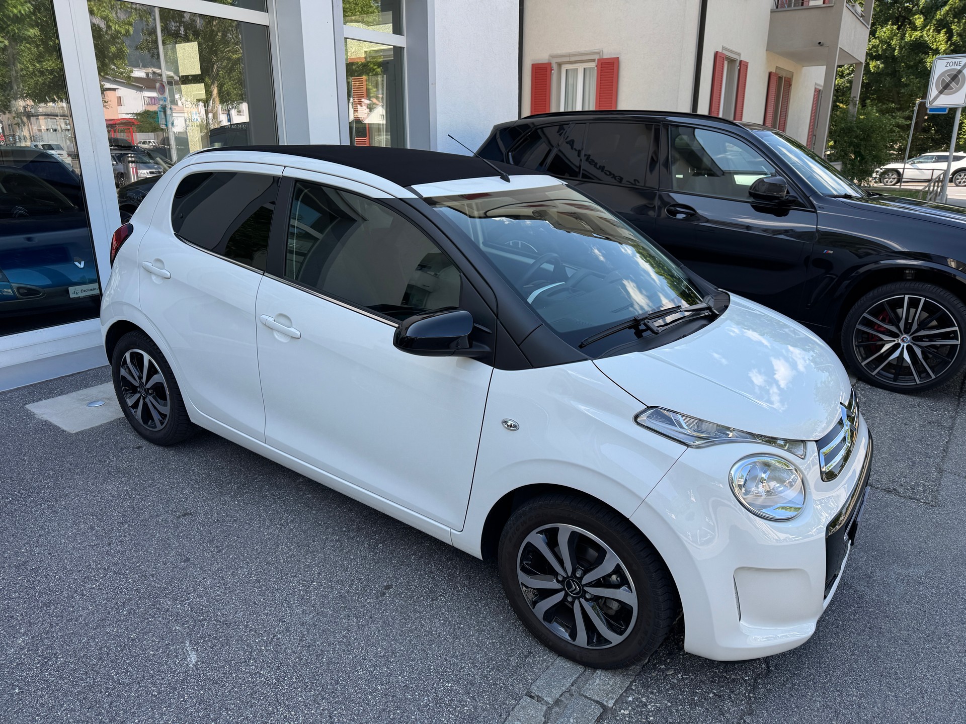 CITROEN C1 1.0 VTi ETG5 Shine Airscape-image-6