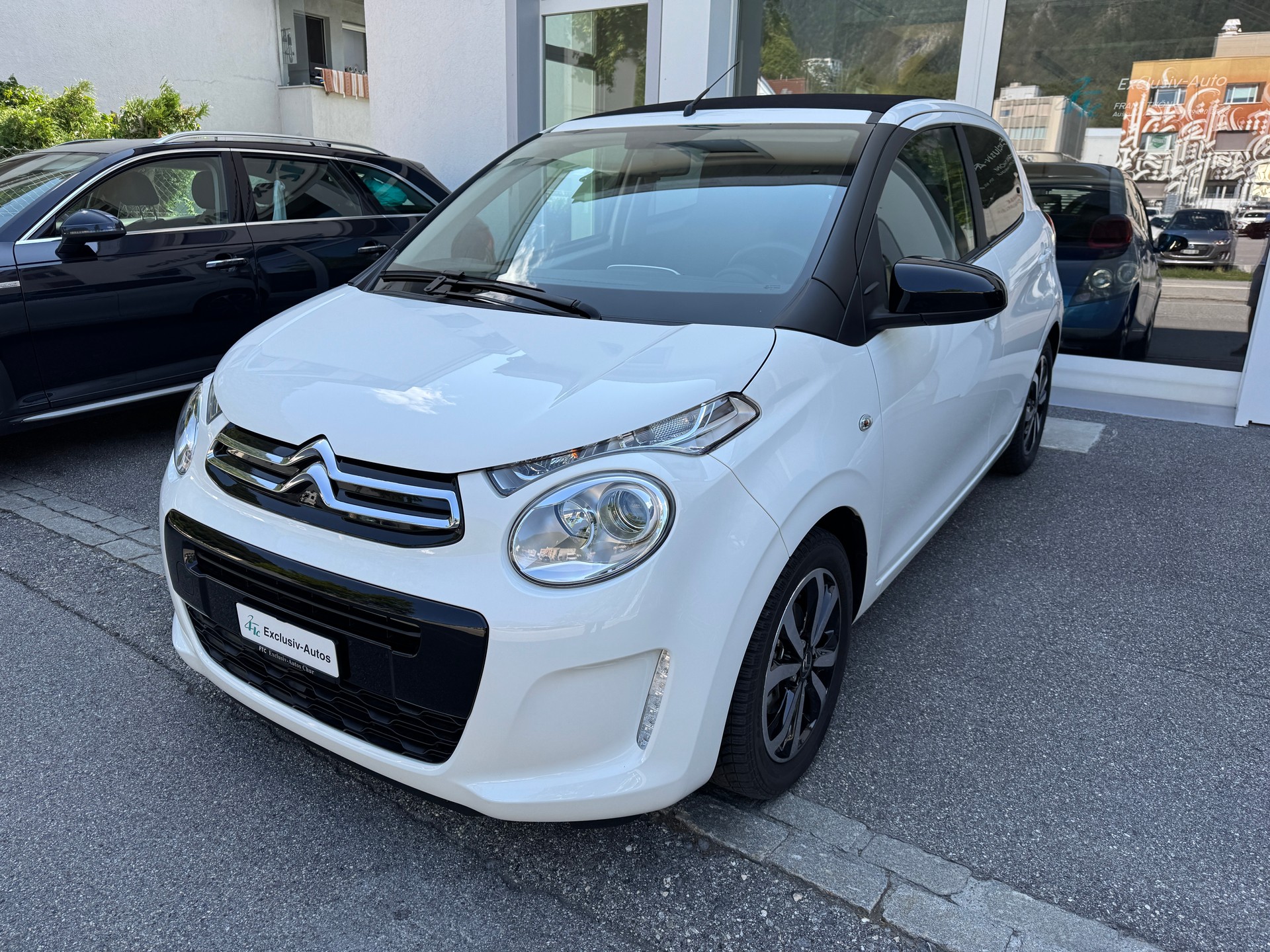 CITROEN C1 1.0 VTi ETG5 Shine Airscape-image-2