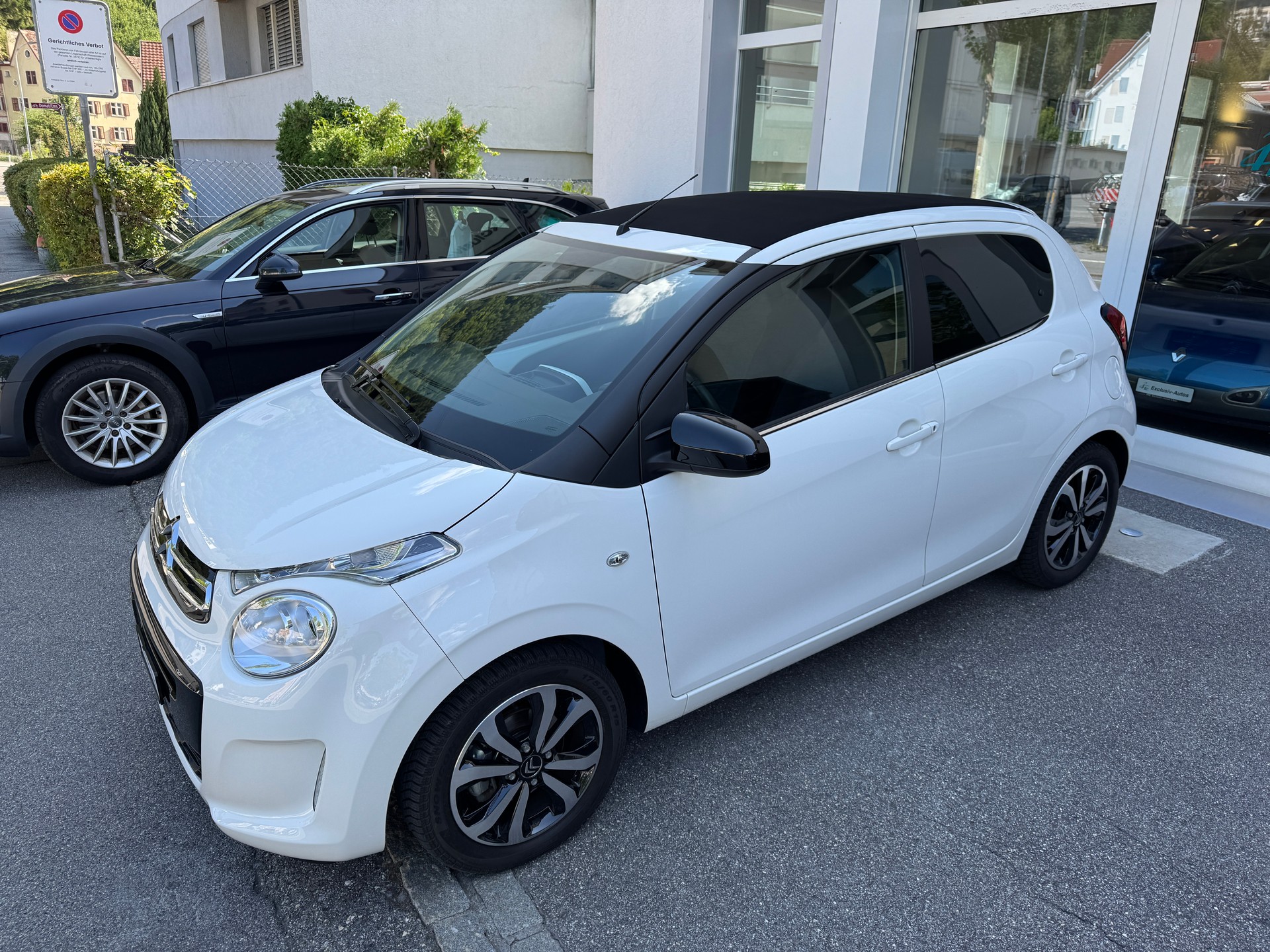 CITROEN C1 1.0 VTi ETG5 Shine Airscape-image-3