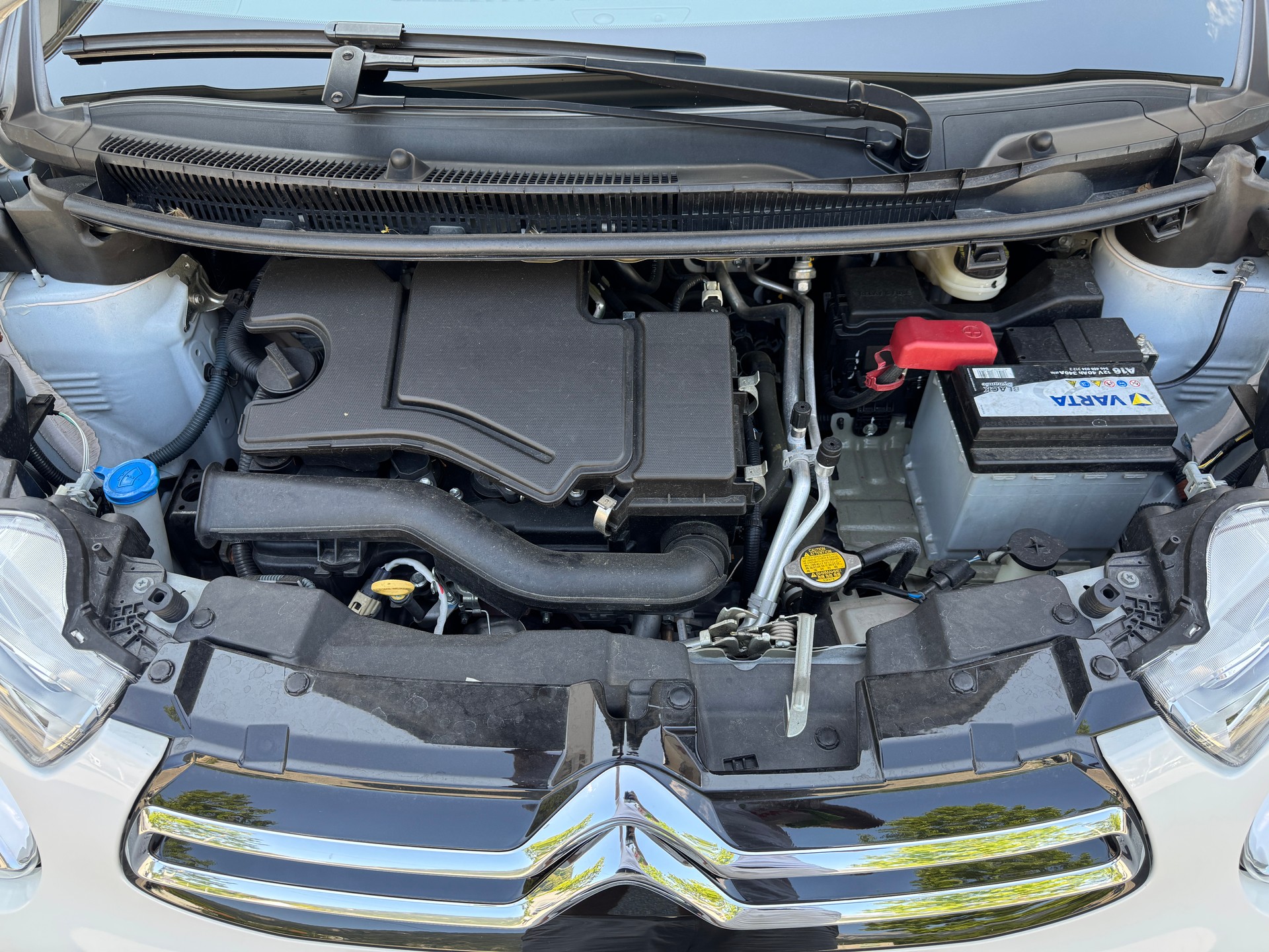 CITROEN C1 1.0 VTi ETG5 Shine Airscape-image-8