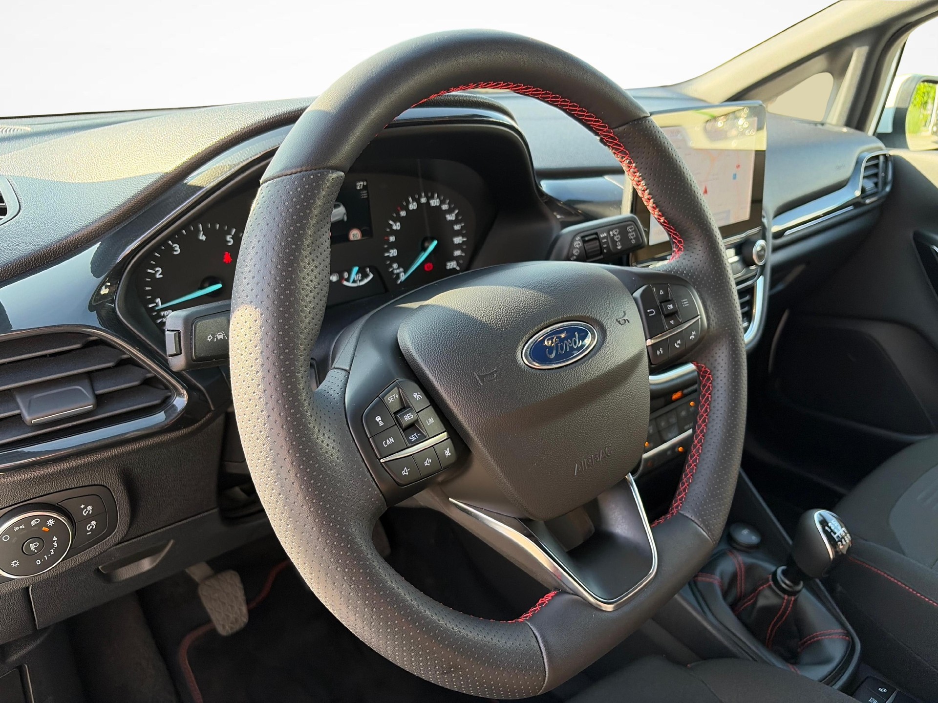 FORD Fiesta 1.0 EcoB Hybrid ST-Line X-image-15